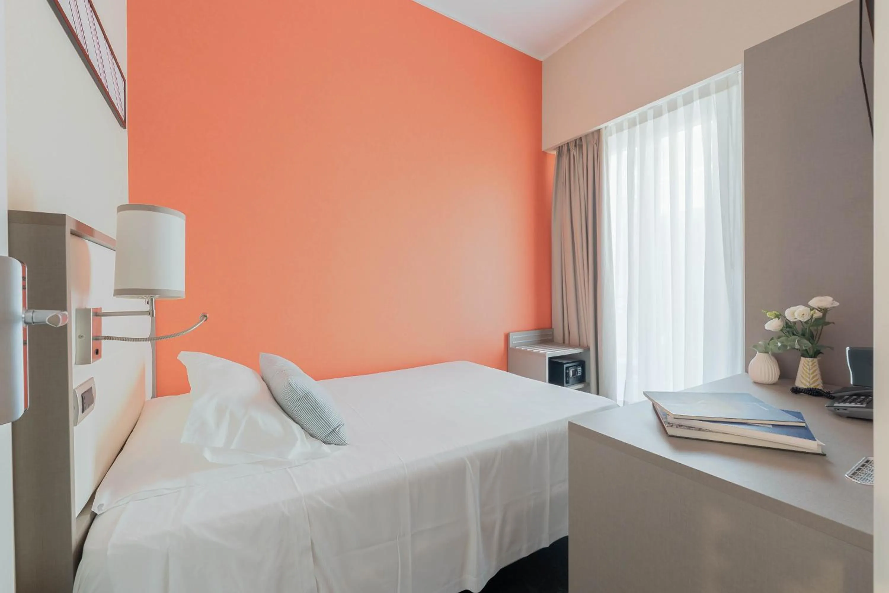 Bedroom, Bed in Reginna Palace Hotel