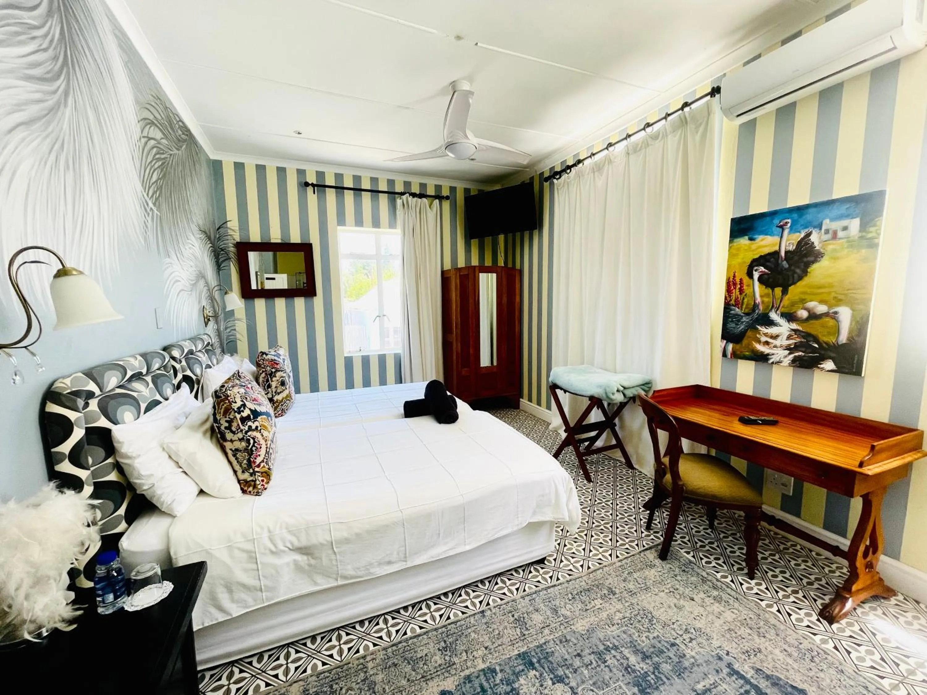Bedroom, Bed in KAROO ART HOTEL 4 Star