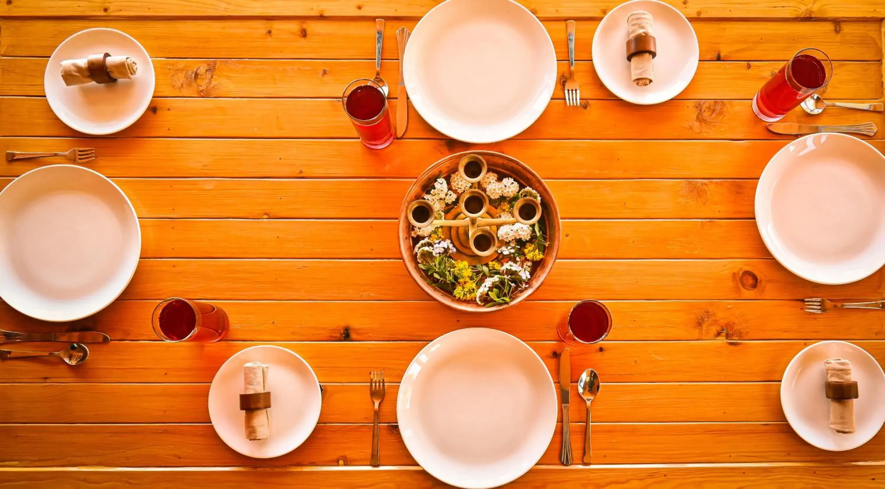 Restaurant/places to eat in Kot Kailash Kumaon Restaurant/places to eat in Kot Kailash Kumaon