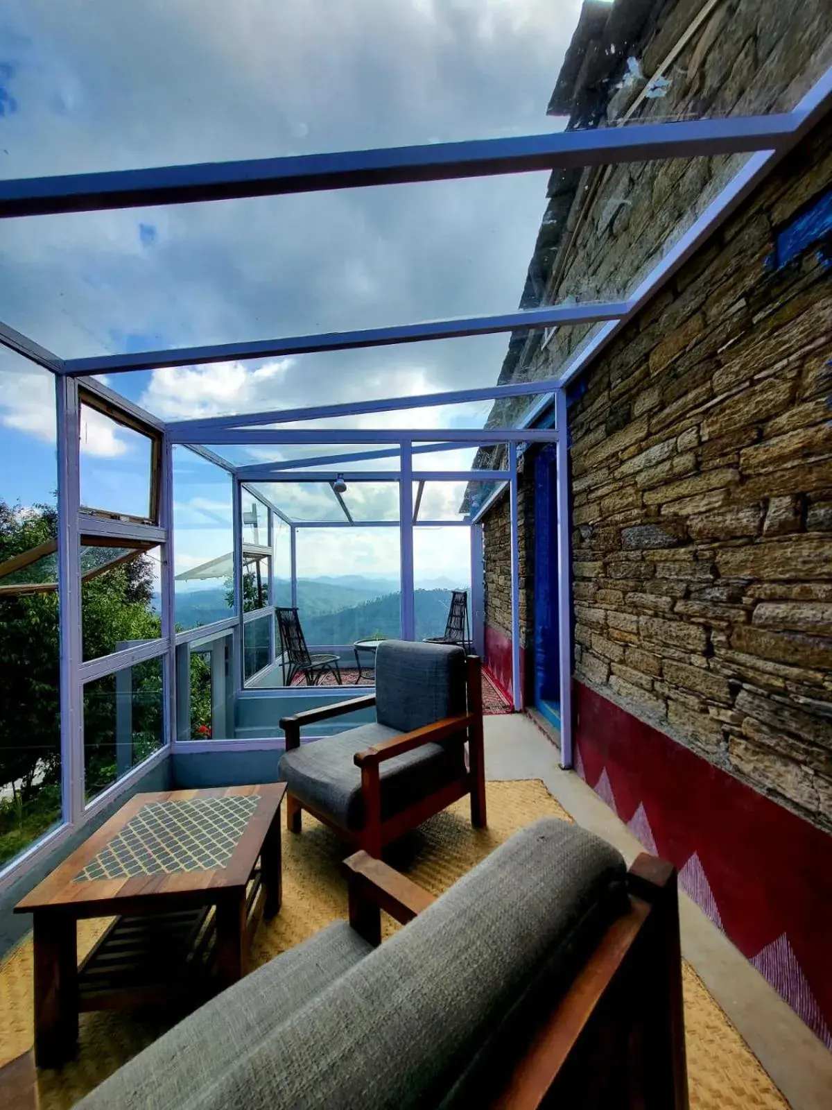 Restaurant/places to eat in Kot Kailash Kumaon Restaurant/places to eat in Kot Kailash Kumaon