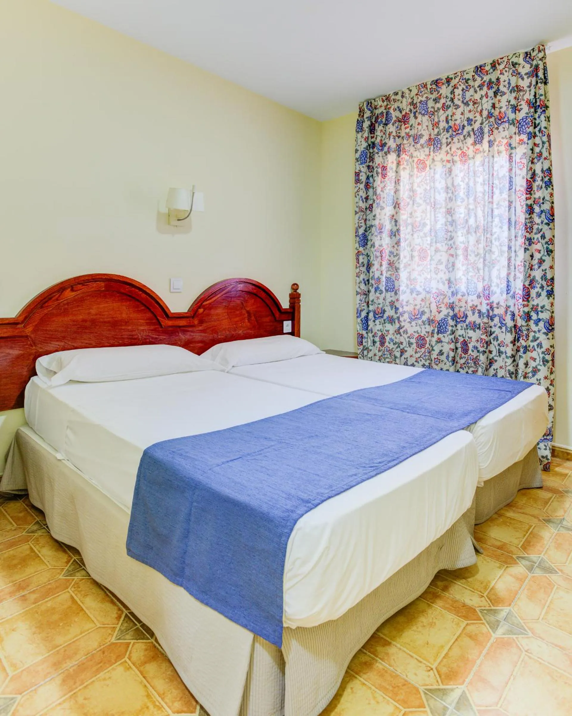 Bed in Hotel Pizarro