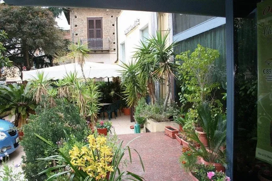 Patio in Savant Hotel