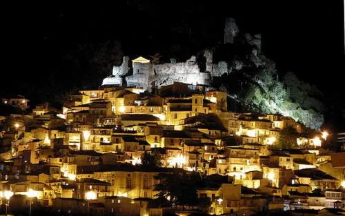 Night in Savant Hotel