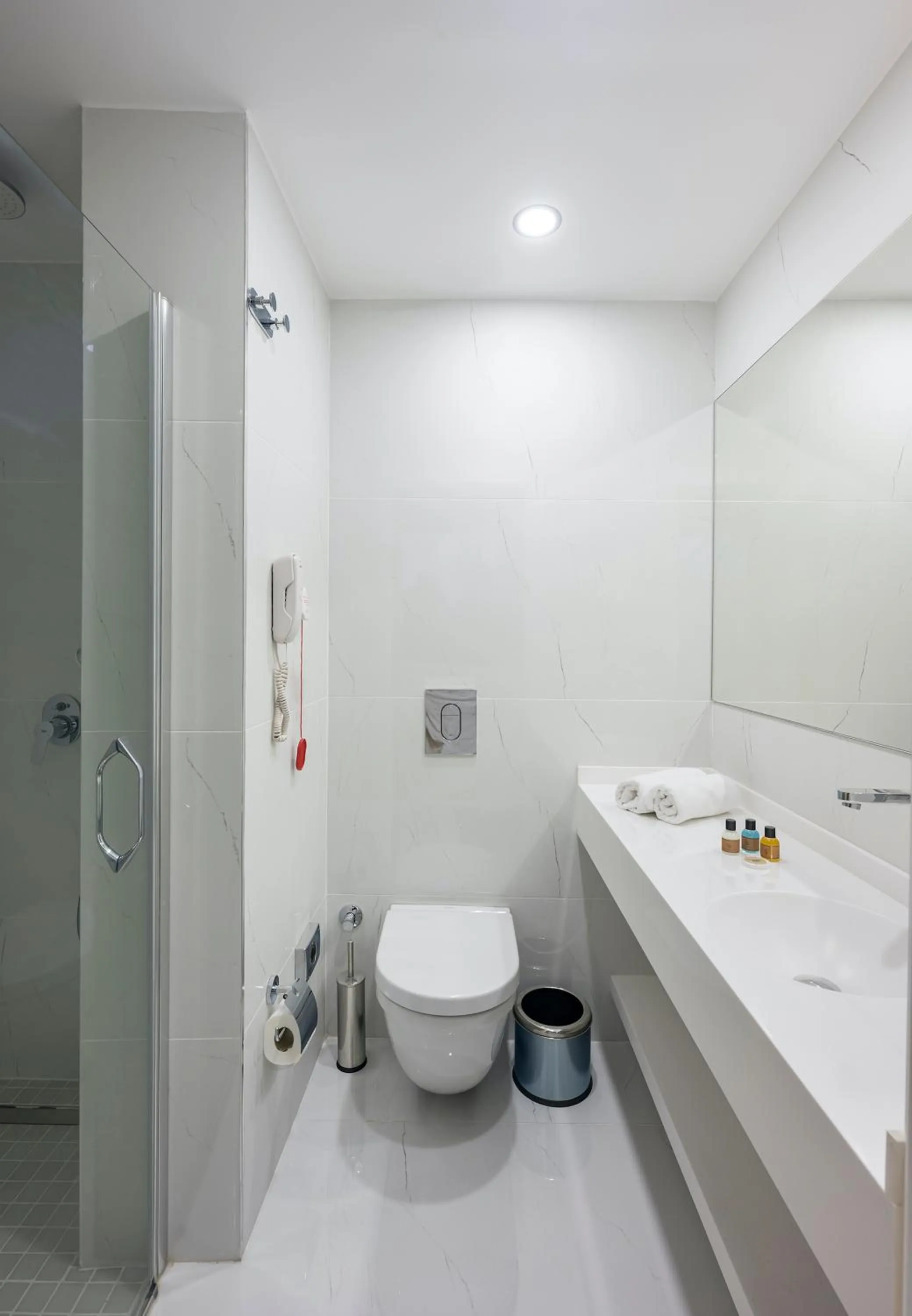 Shower in UK HOTEL İSTANBUL