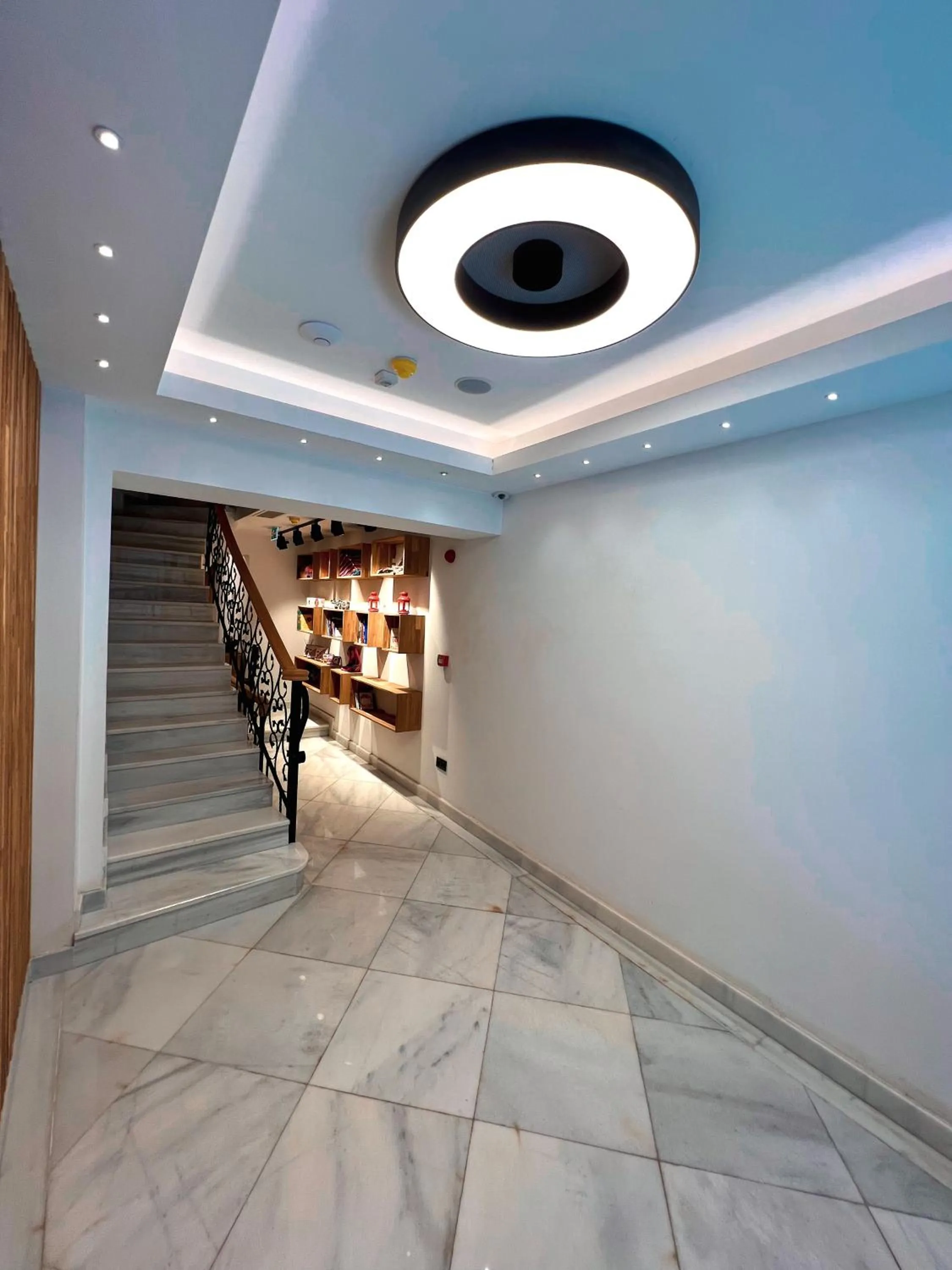 Lobby or reception in UK HOTEL İSTANBUL