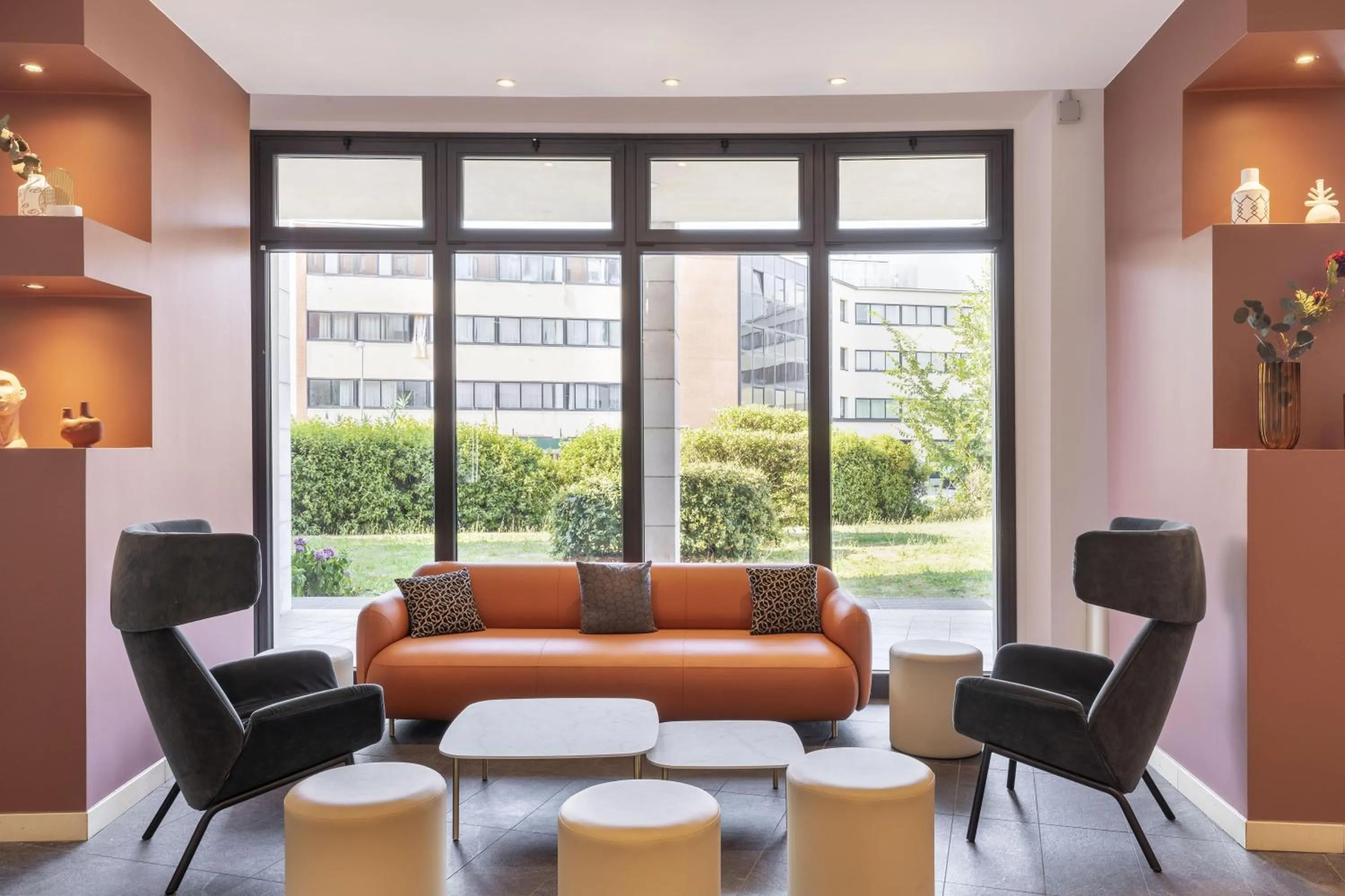 Lobby or reception in B&B Hotel Sassuolo