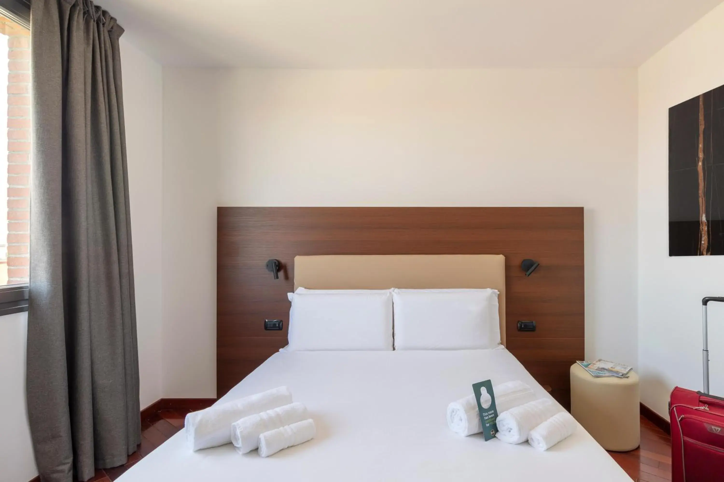 Deluxe Double Room in B&B Hotel Sassuolo Deluxe Double Room in B&B Hotel Sassuolo