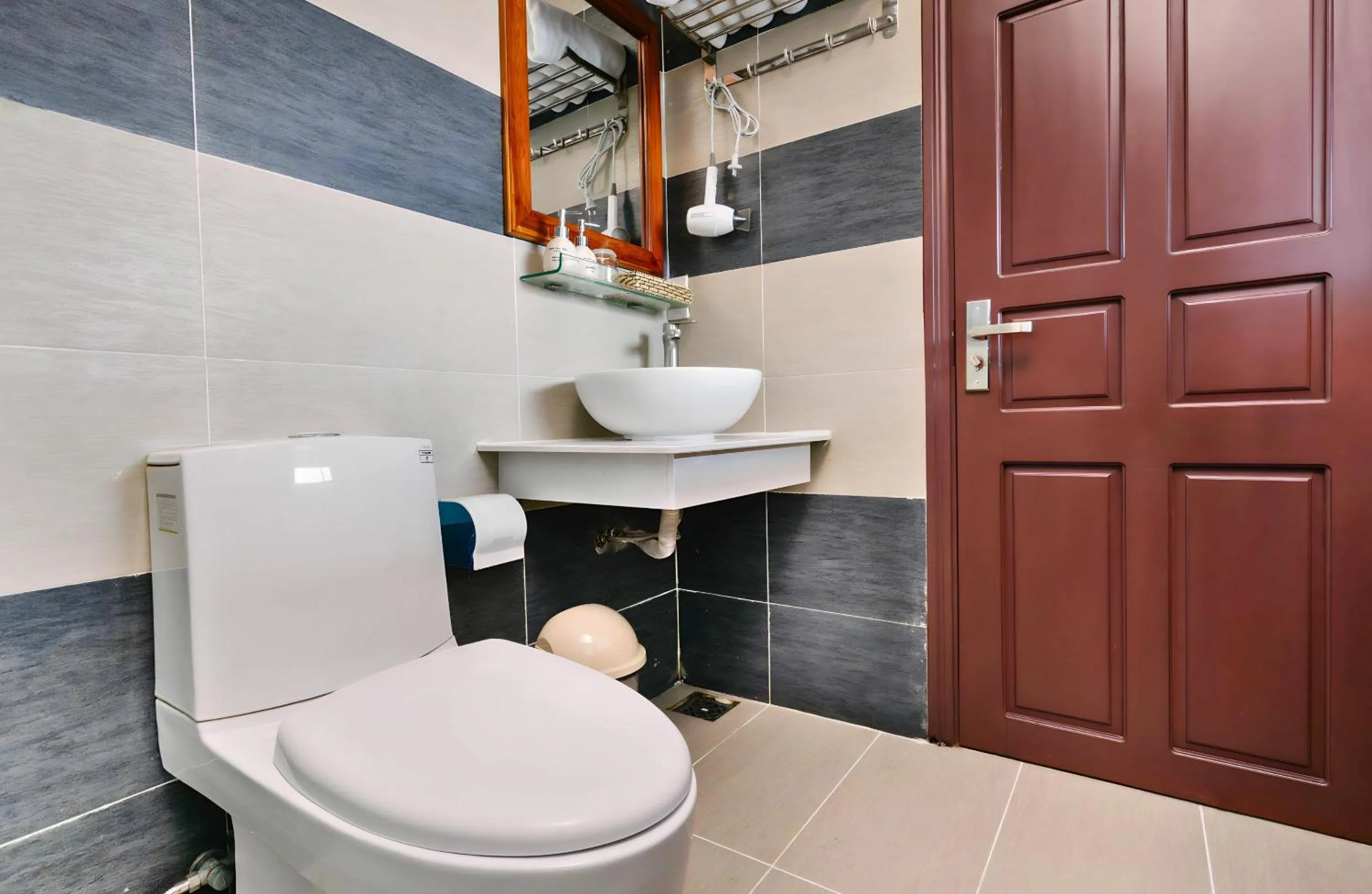 Shower in Sontra Sea Hotel