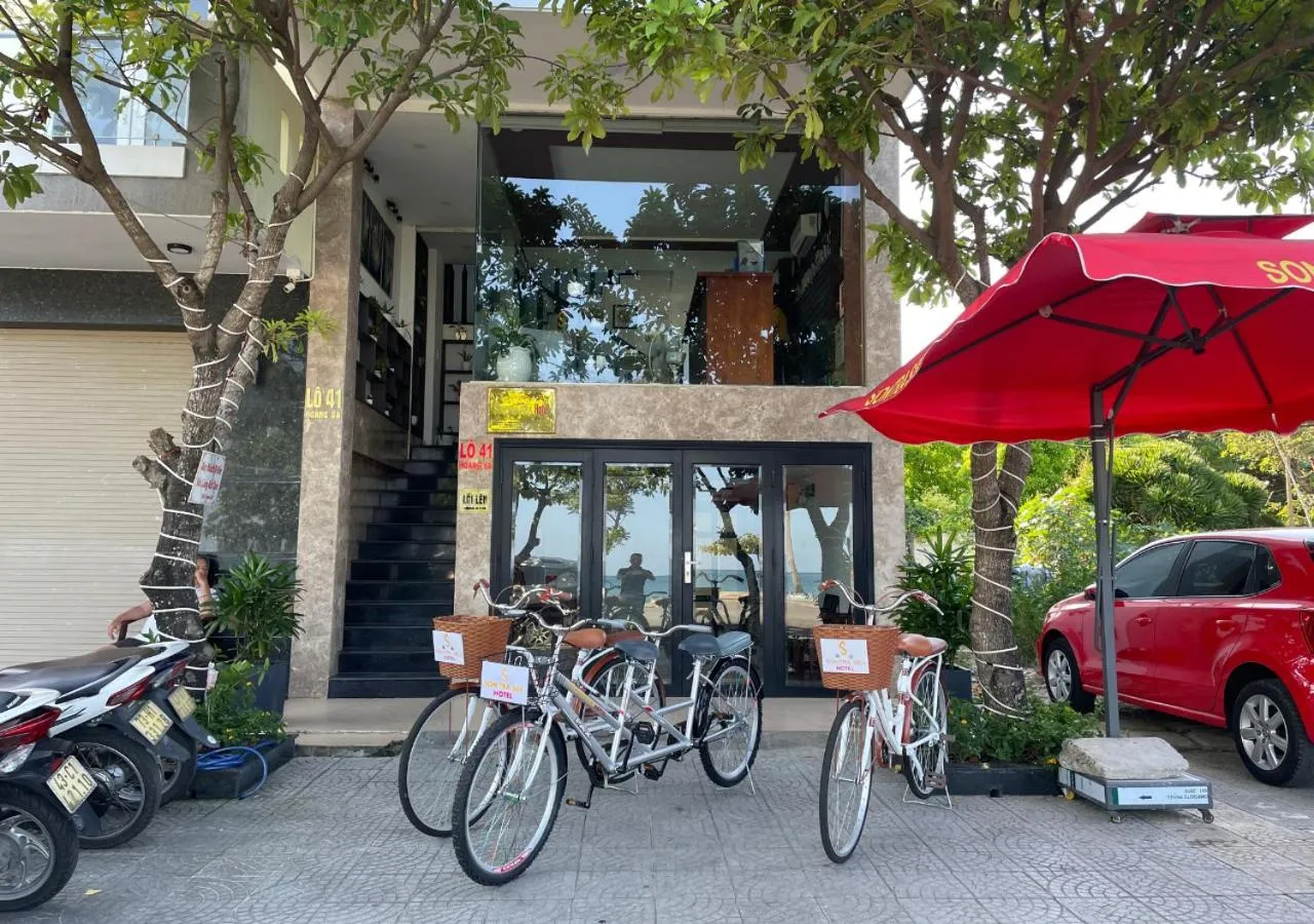 Facade/entrance in Sontra Sea Hotel