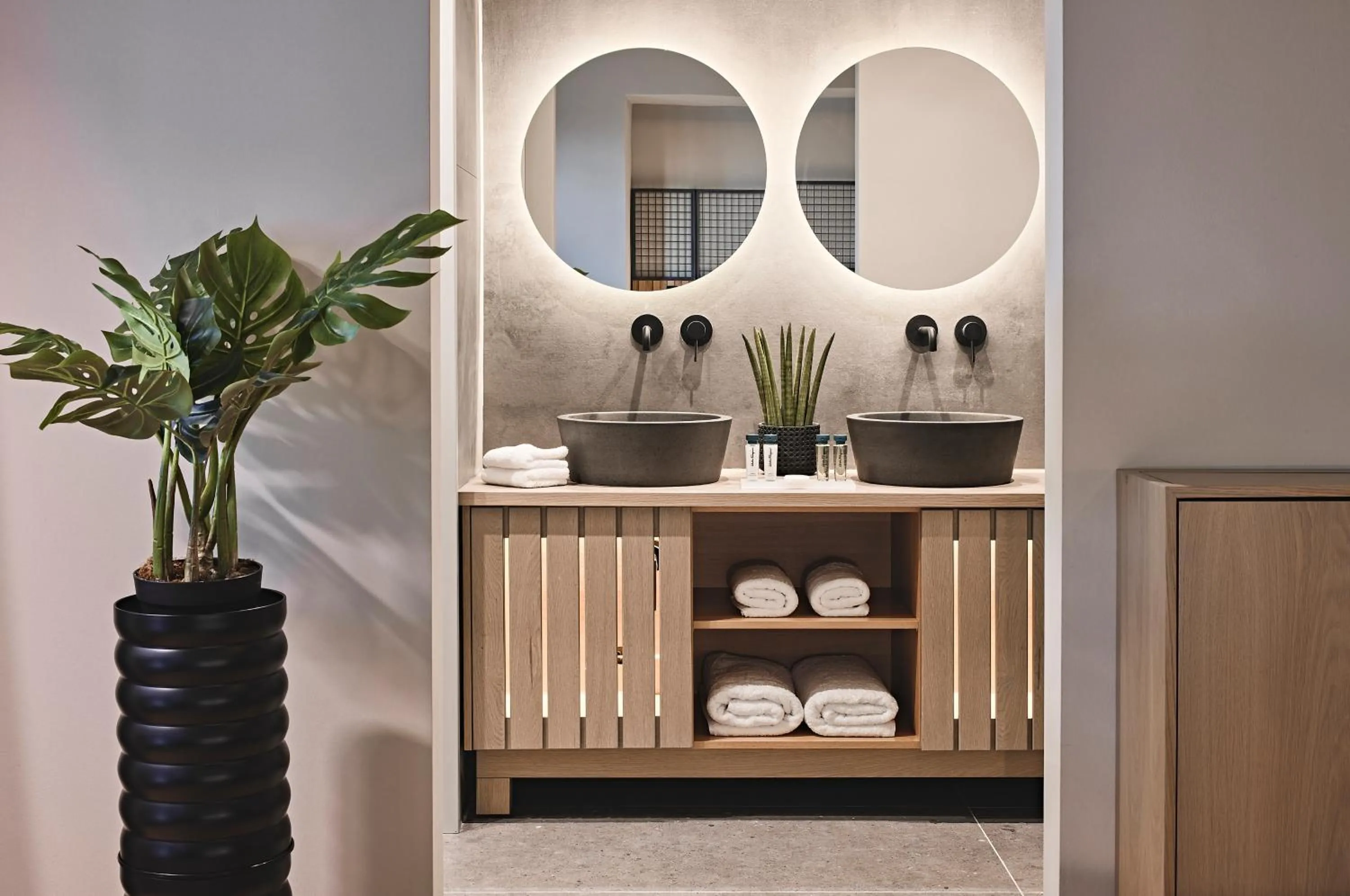 Bathroom in Cama Luxury Suites Glyfada