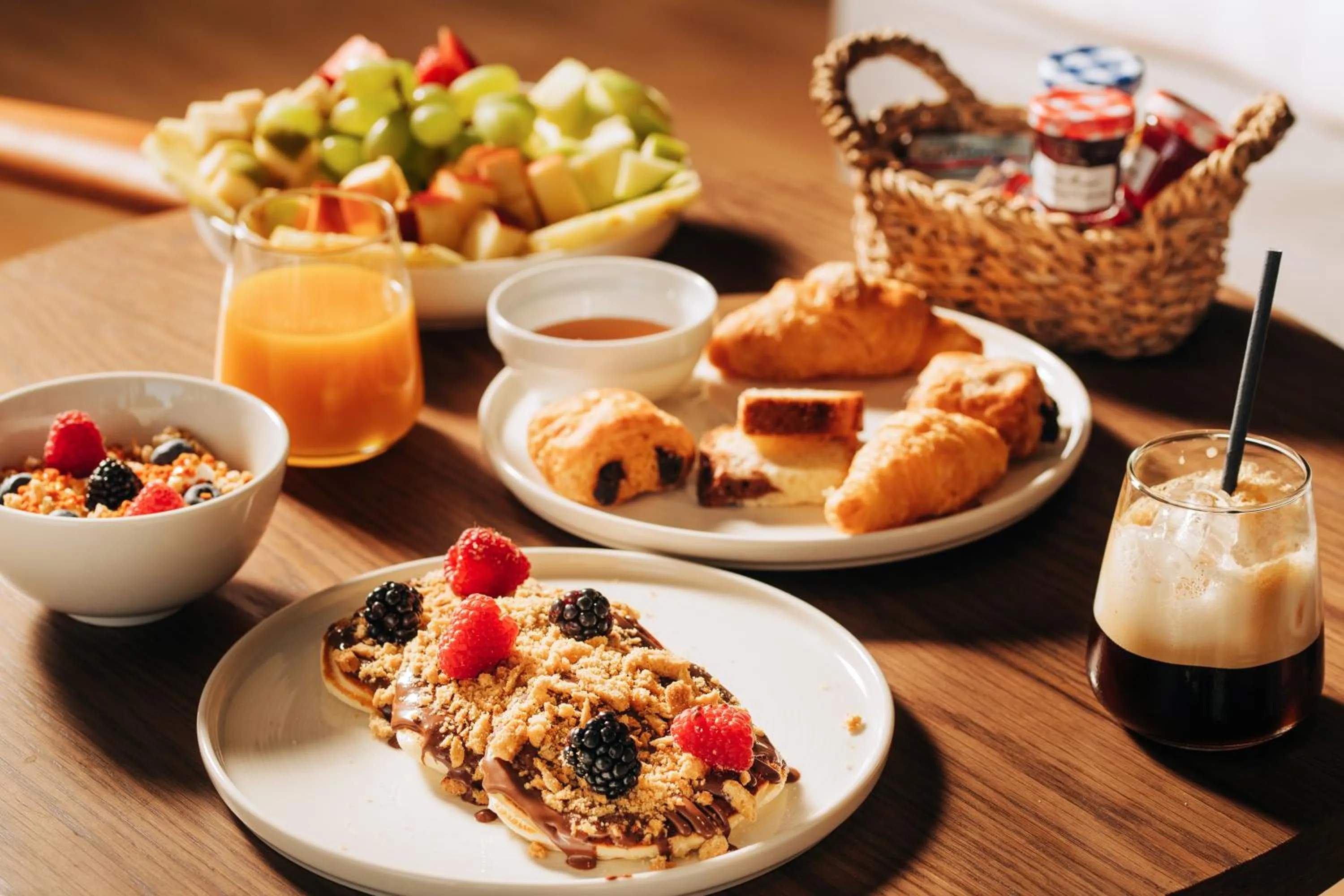 Breakfast in Cama Luxury Suites Glyfada