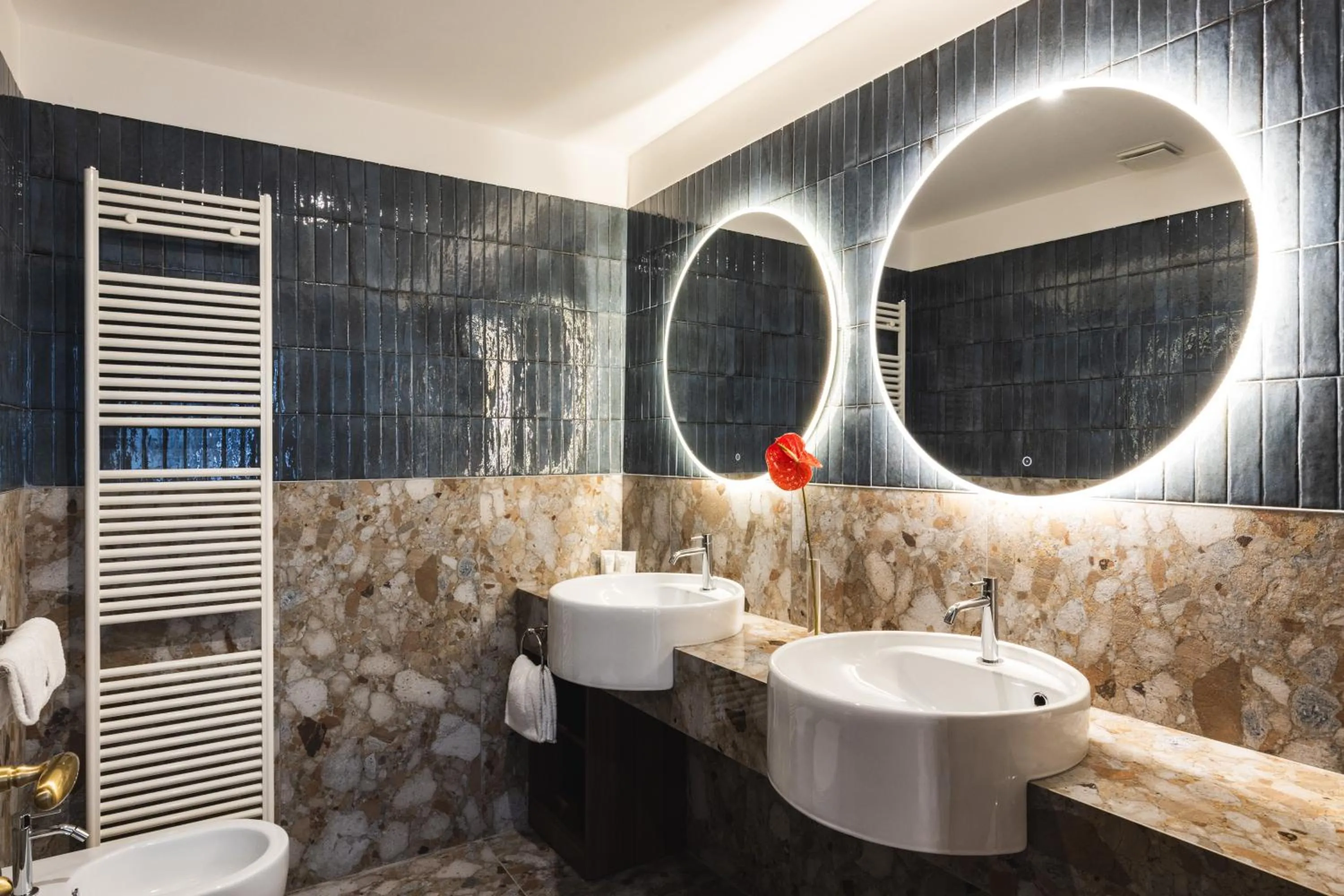 Bathroom in Casa D'Este - Hotel Ferrara