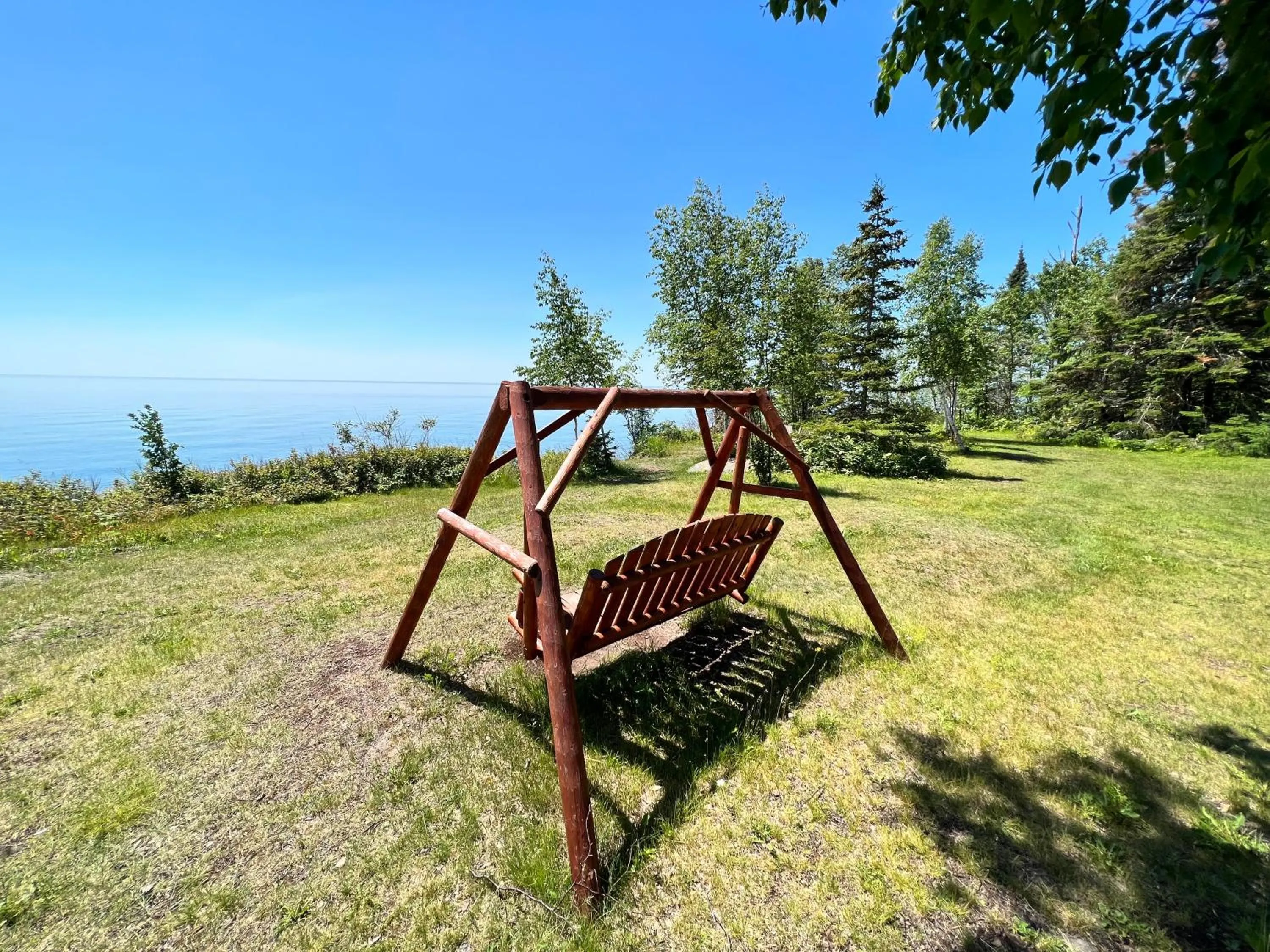 Thomsonite Inn on Lake Superior