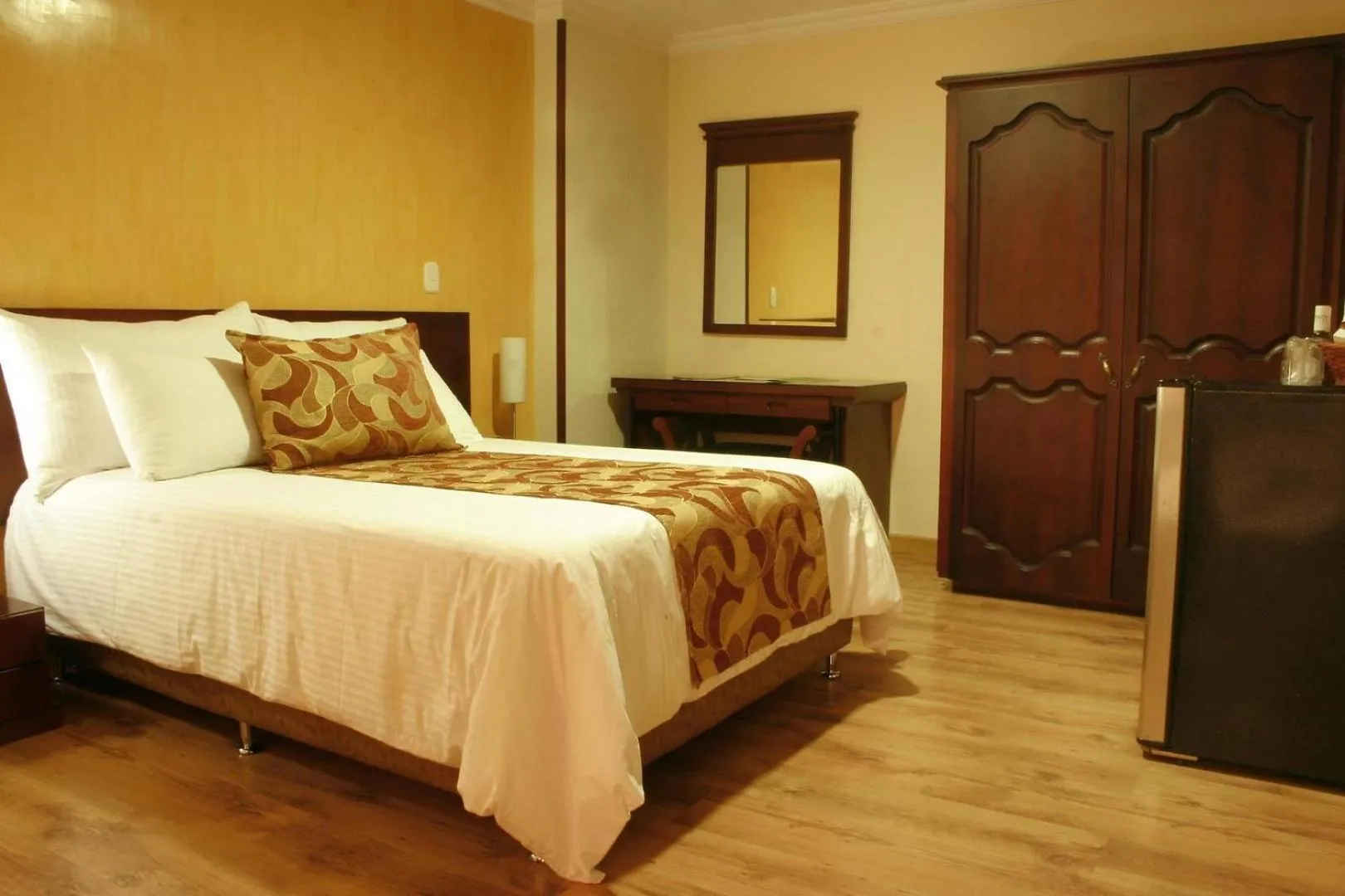Bed in Hotel Luxor Pereira