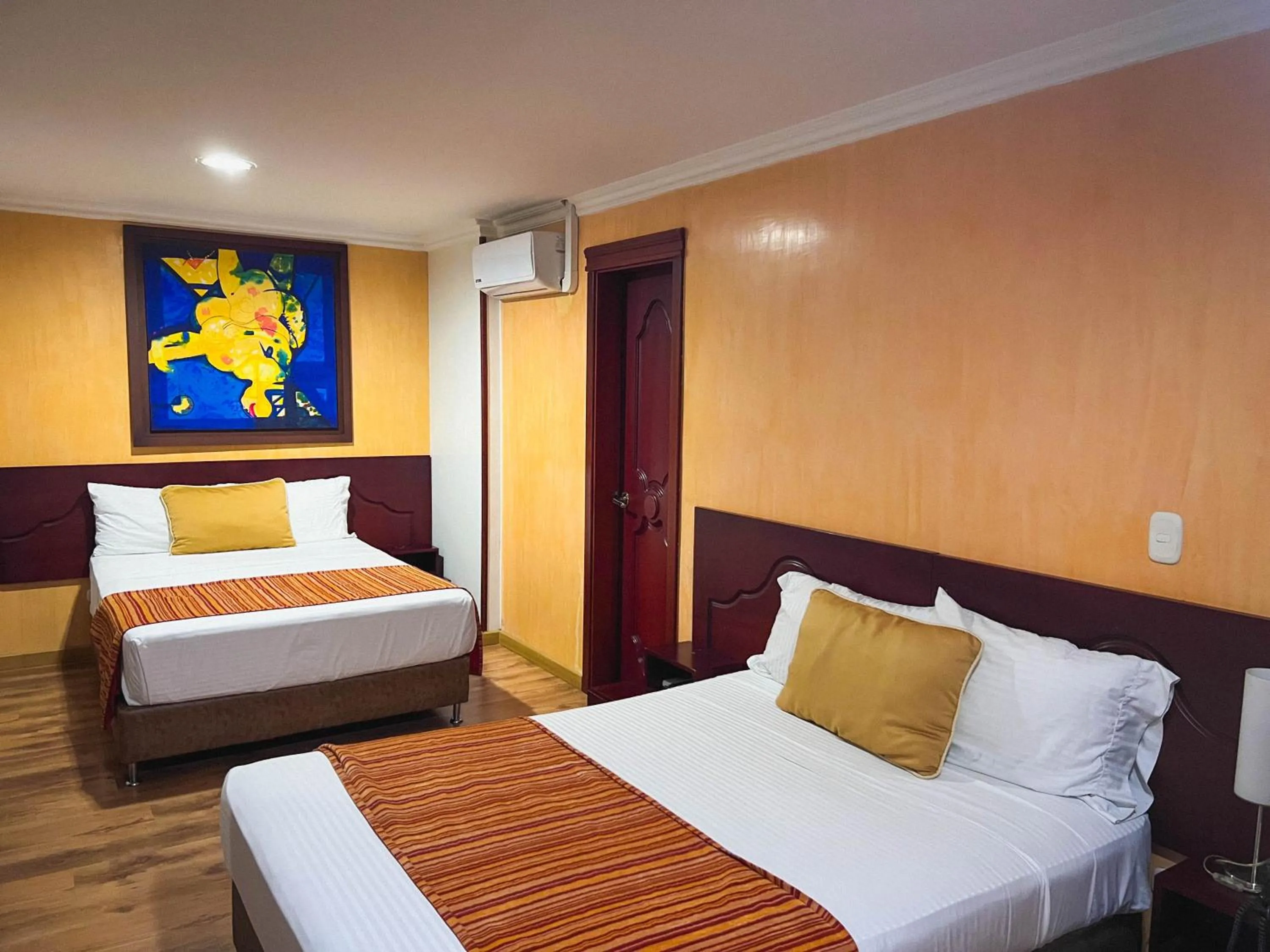 Bed in Hotel Luxor Pereira