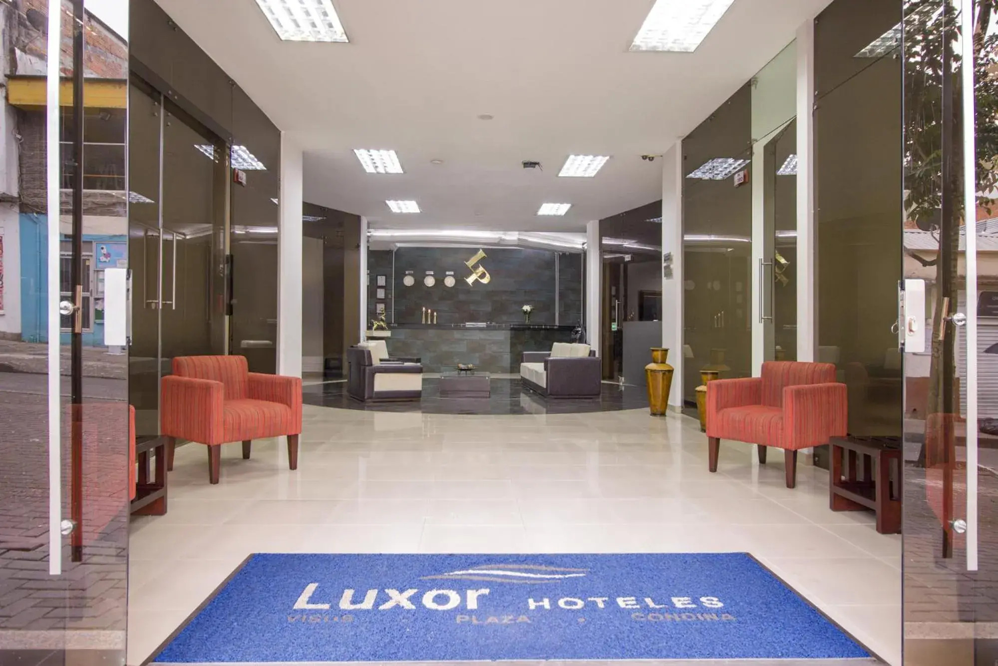 Lobby or reception in Hotel Luxor Pereira Lobby or reception in Hotel Luxor Pereira