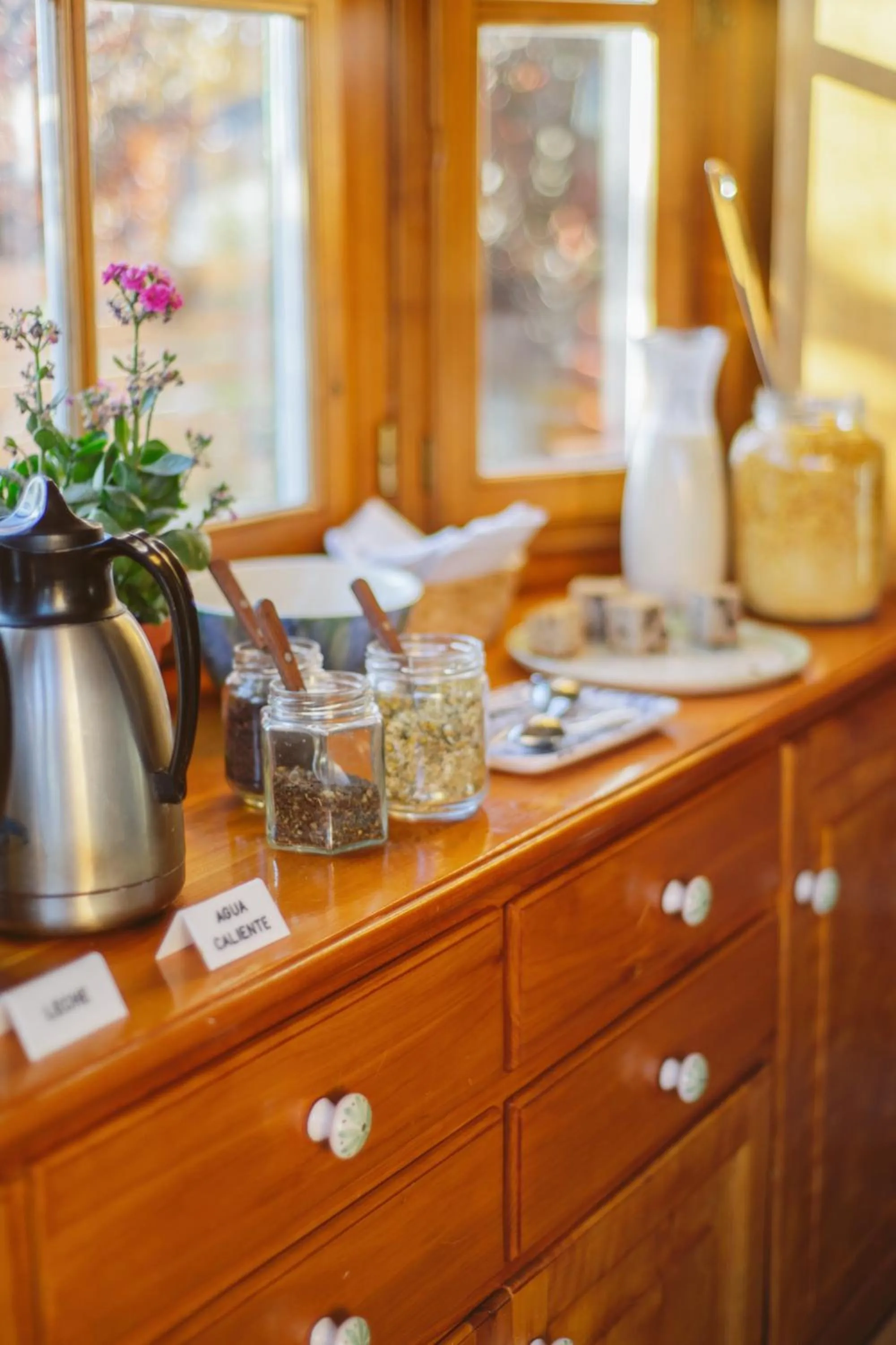 Coffee/tea facilities in Selva India Suites