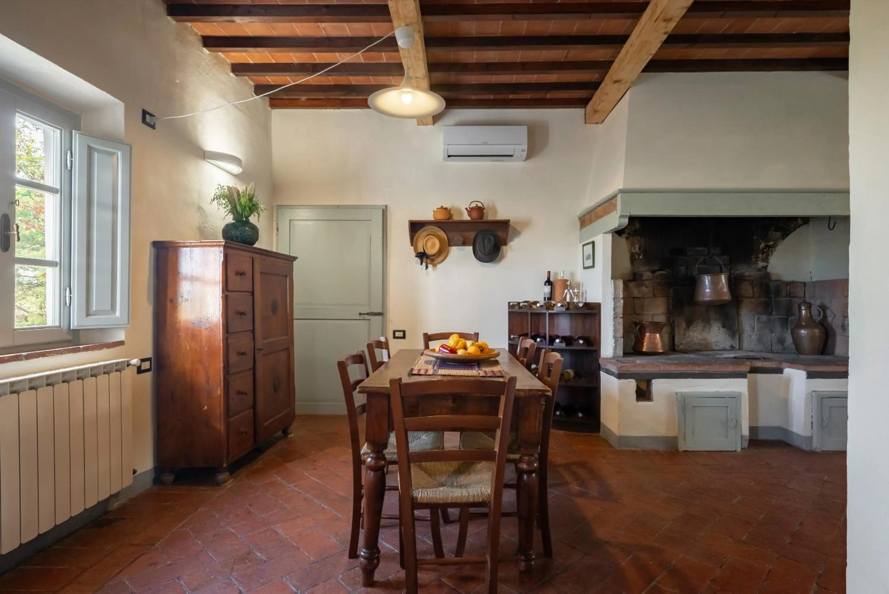 Dining area in Agriturismo Bio Fattoria Bacio