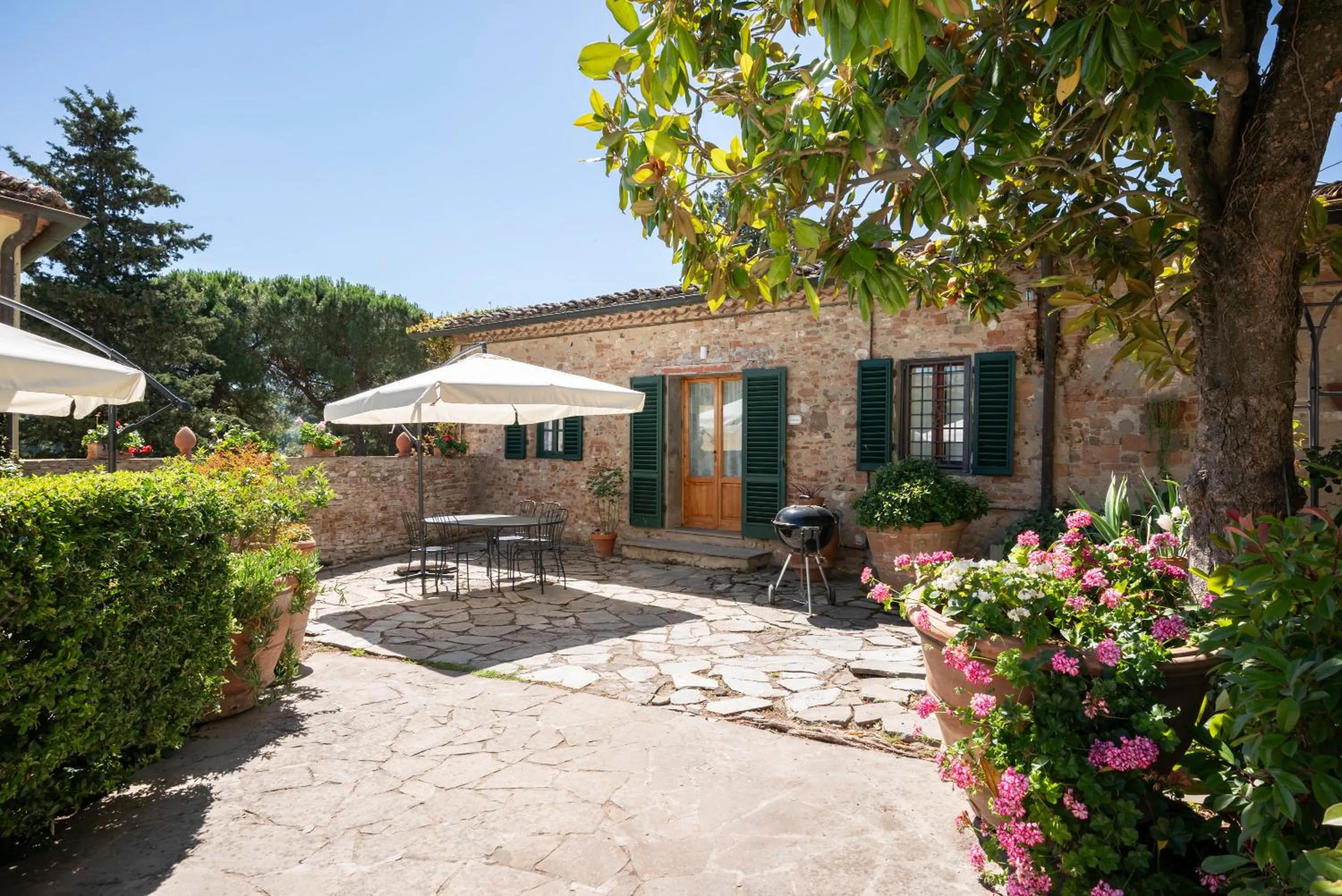 Patio in Agriturismo Bio Fattoria Bacio
