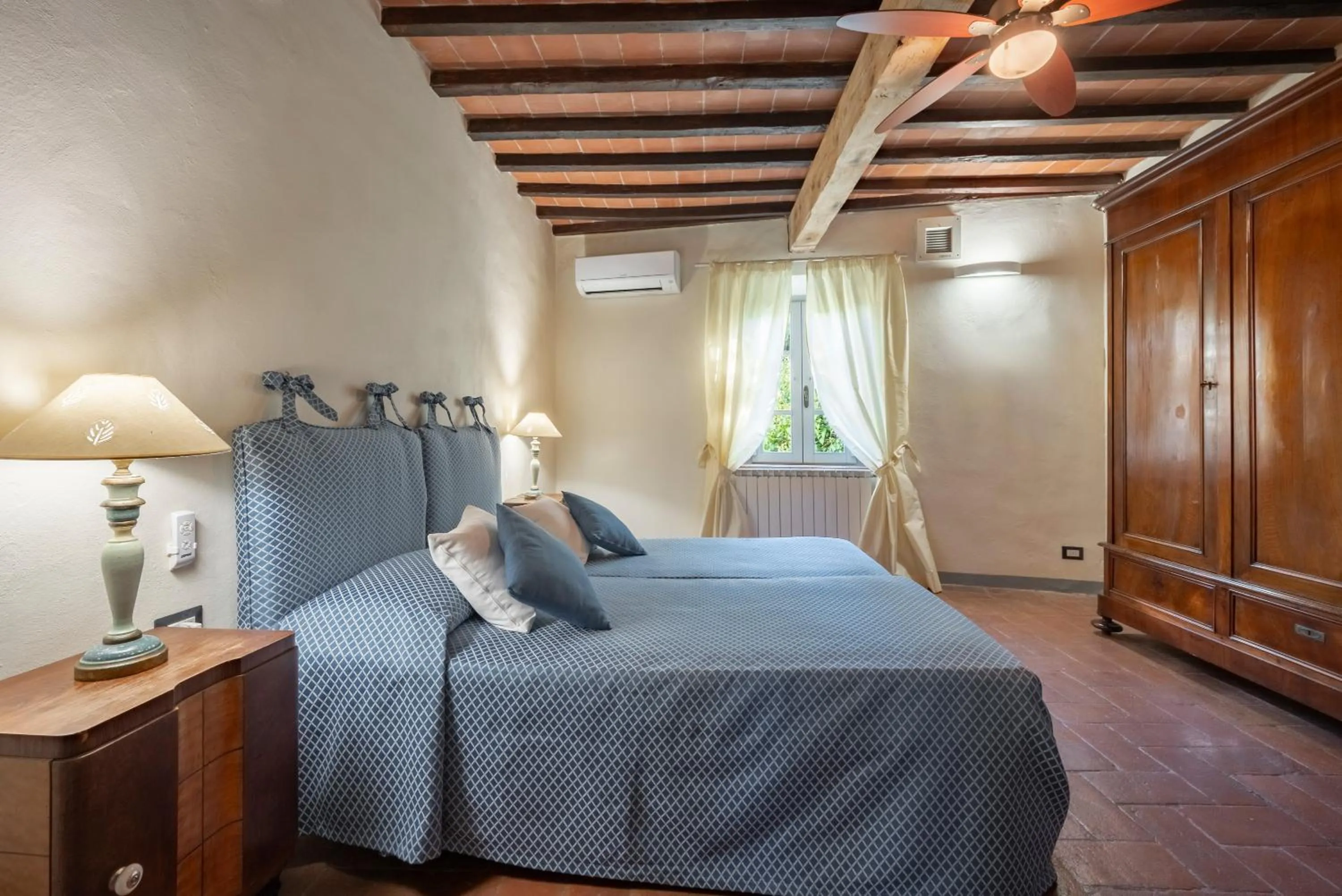 Bedroom, Bed in Agriturismo Bio Fattoria Bacio
