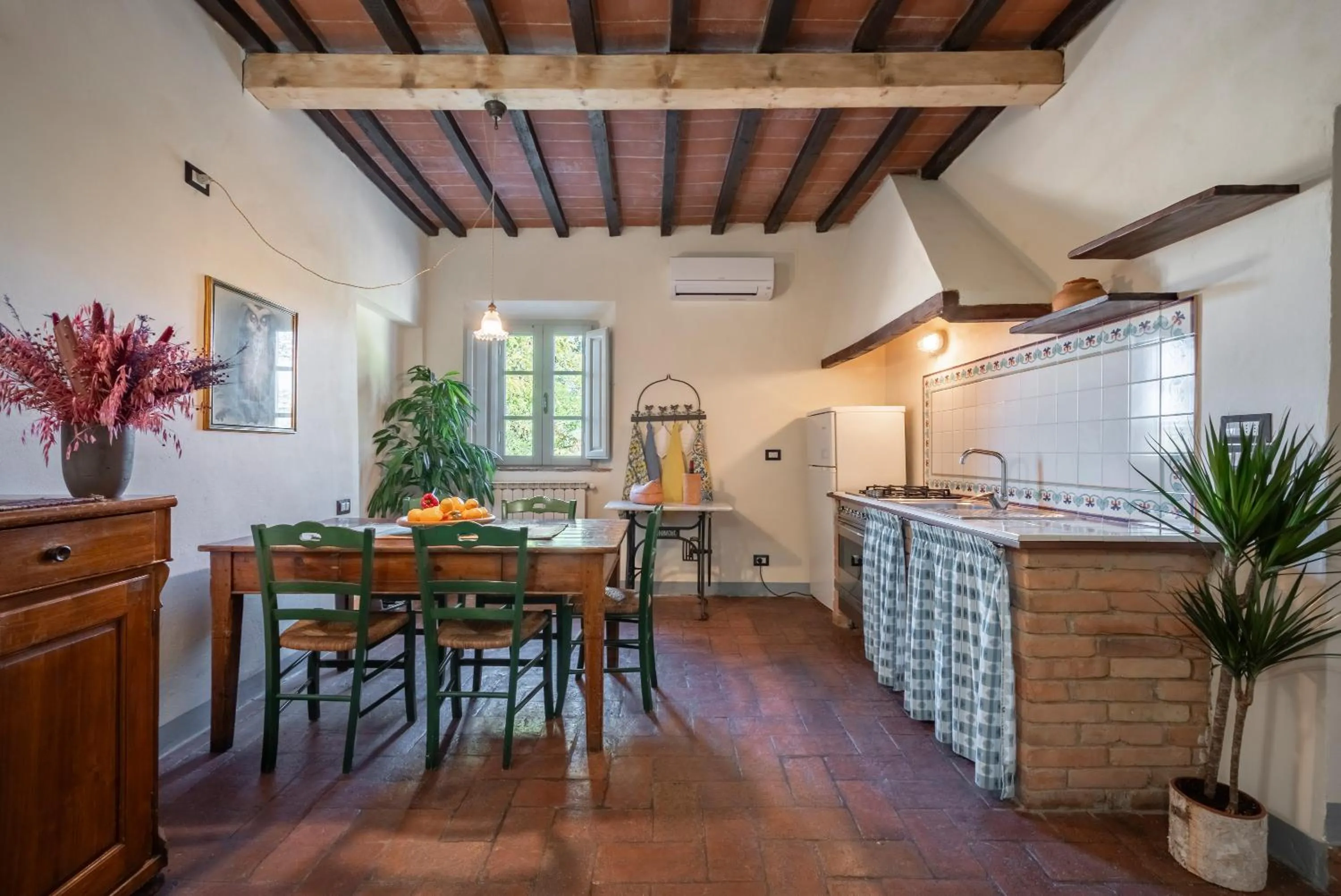 Kitchen or kitchenette in Agriturismo Bio Fattoria Bacio