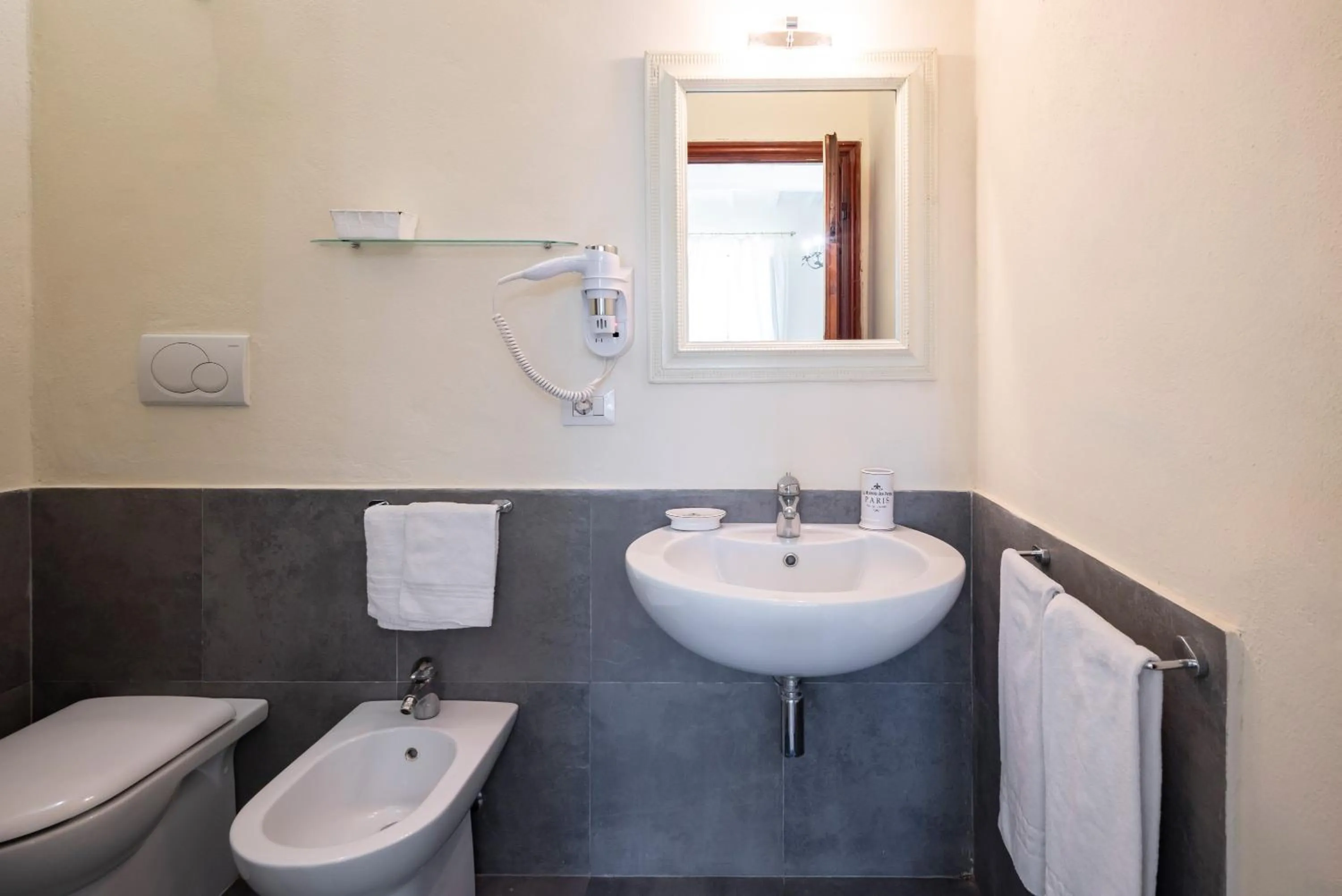 Toilet in Agriturismo Bio Fattoria Bacio