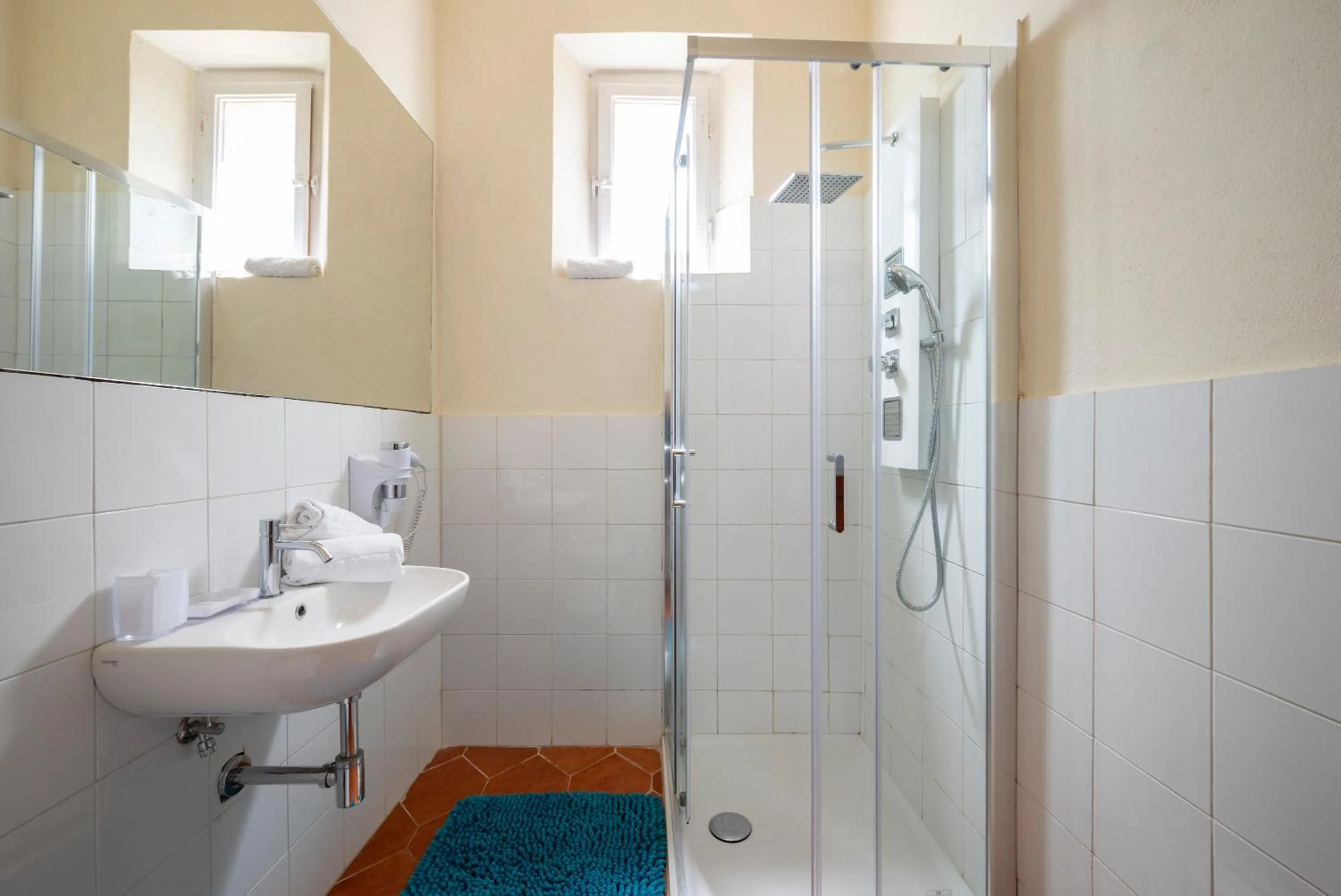 Shower in Agriturismo Bio Fattoria Bacio