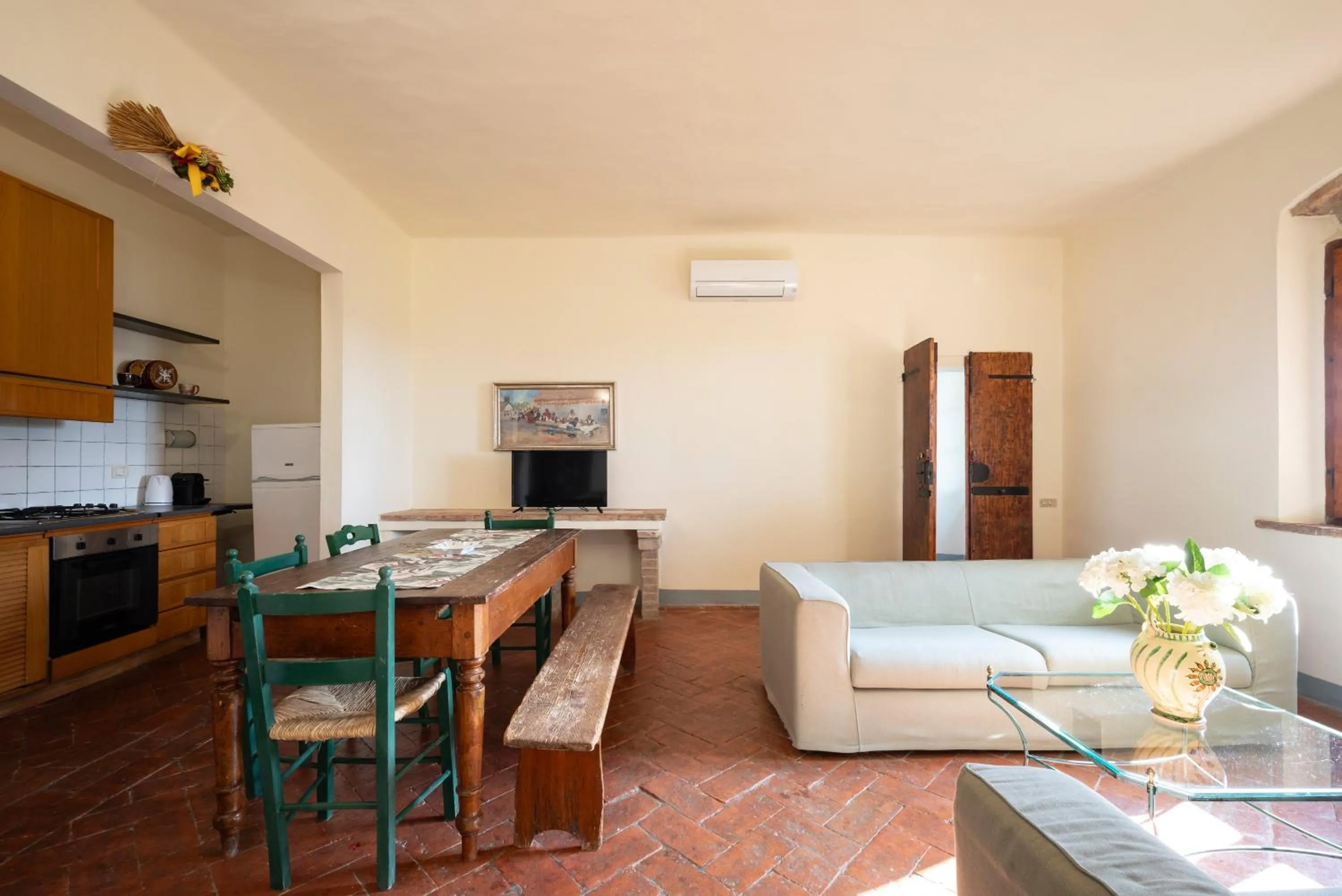 Kitchen or kitchenette in Agriturismo Bio Fattoria Bacio