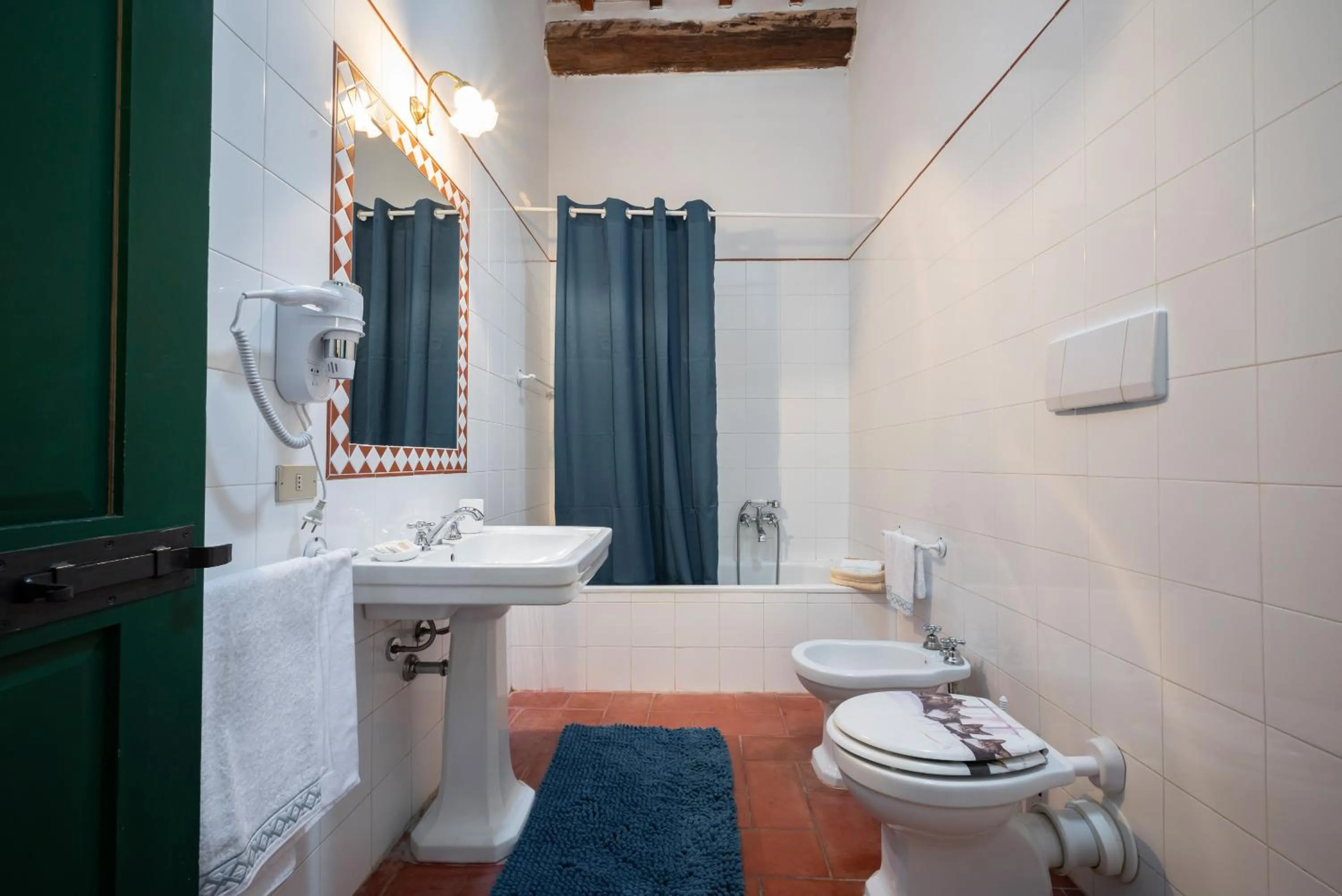 Toilet in Agriturismo Bio Fattoria Bacio