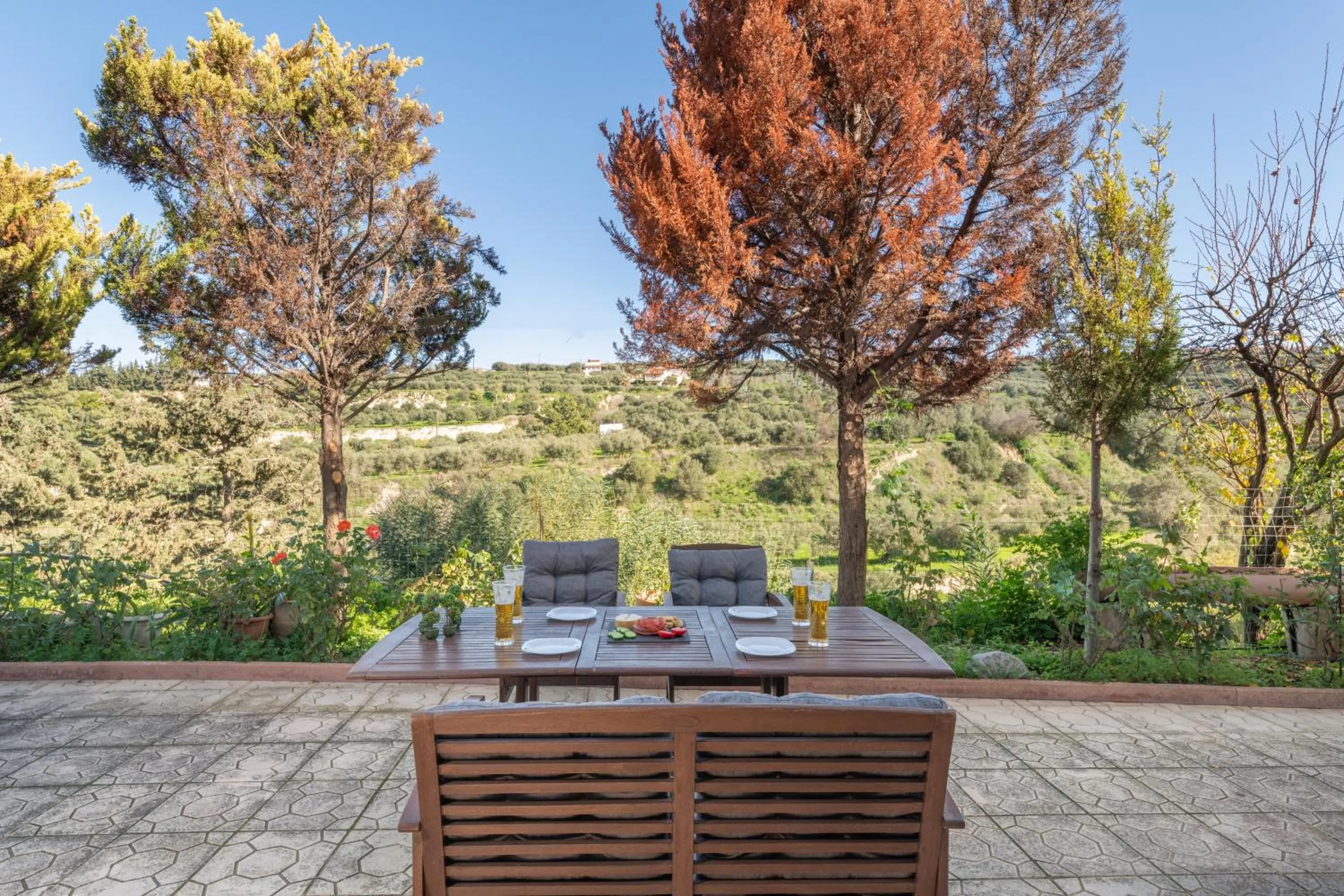 Garden in Aelia Home