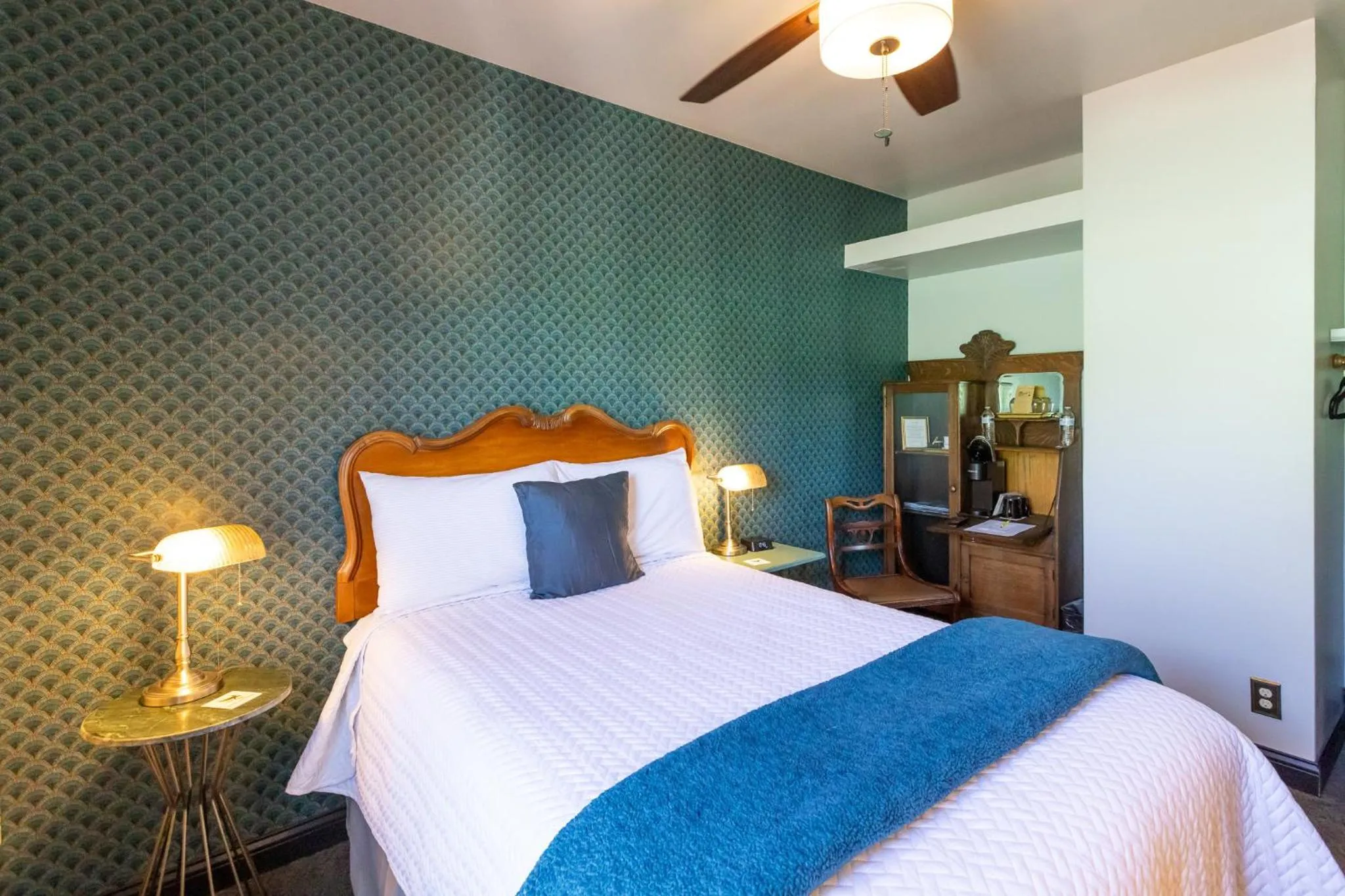 Bedroom, Bed in Hotel Stevenson