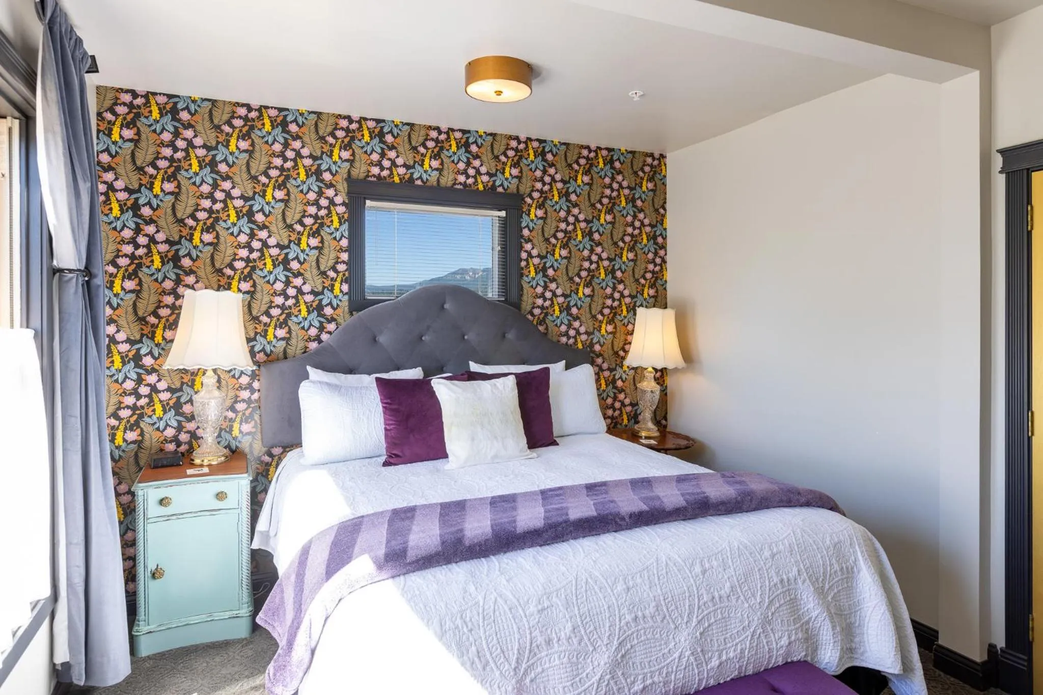 Bedroom, Bed in Hotel Stevenson