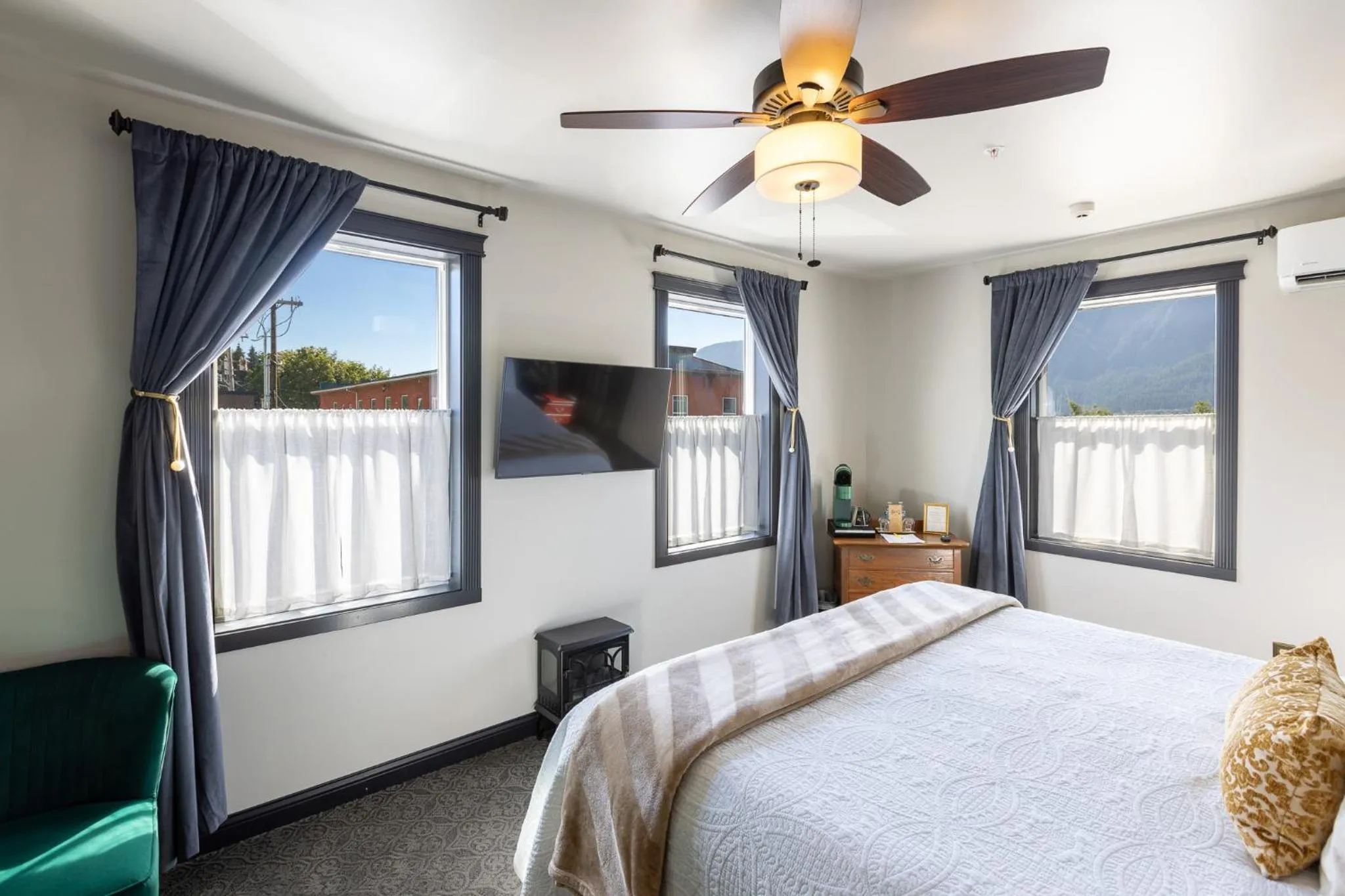 Bedroom, Bed in Hotel Stevenson