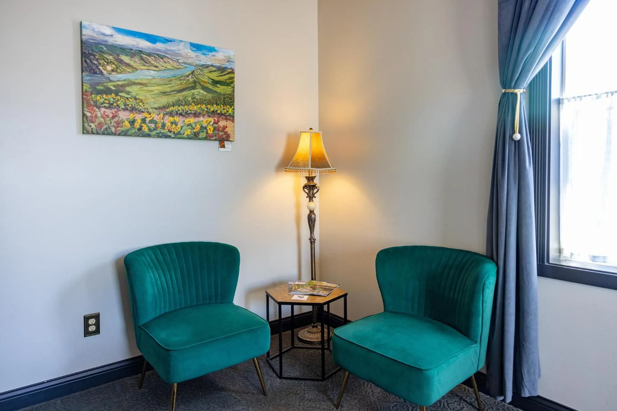 Seating area in Hotel Stevenson
