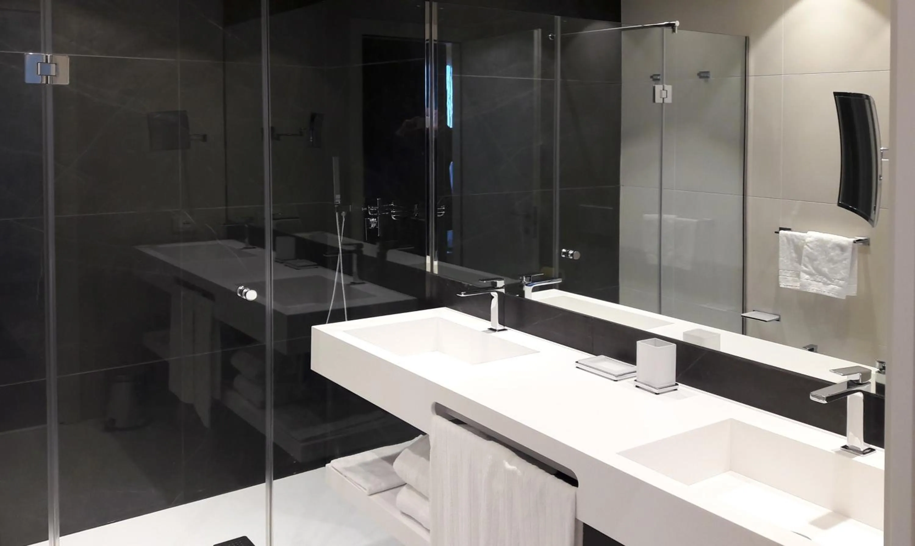 Bathroom in Hotel Nautico