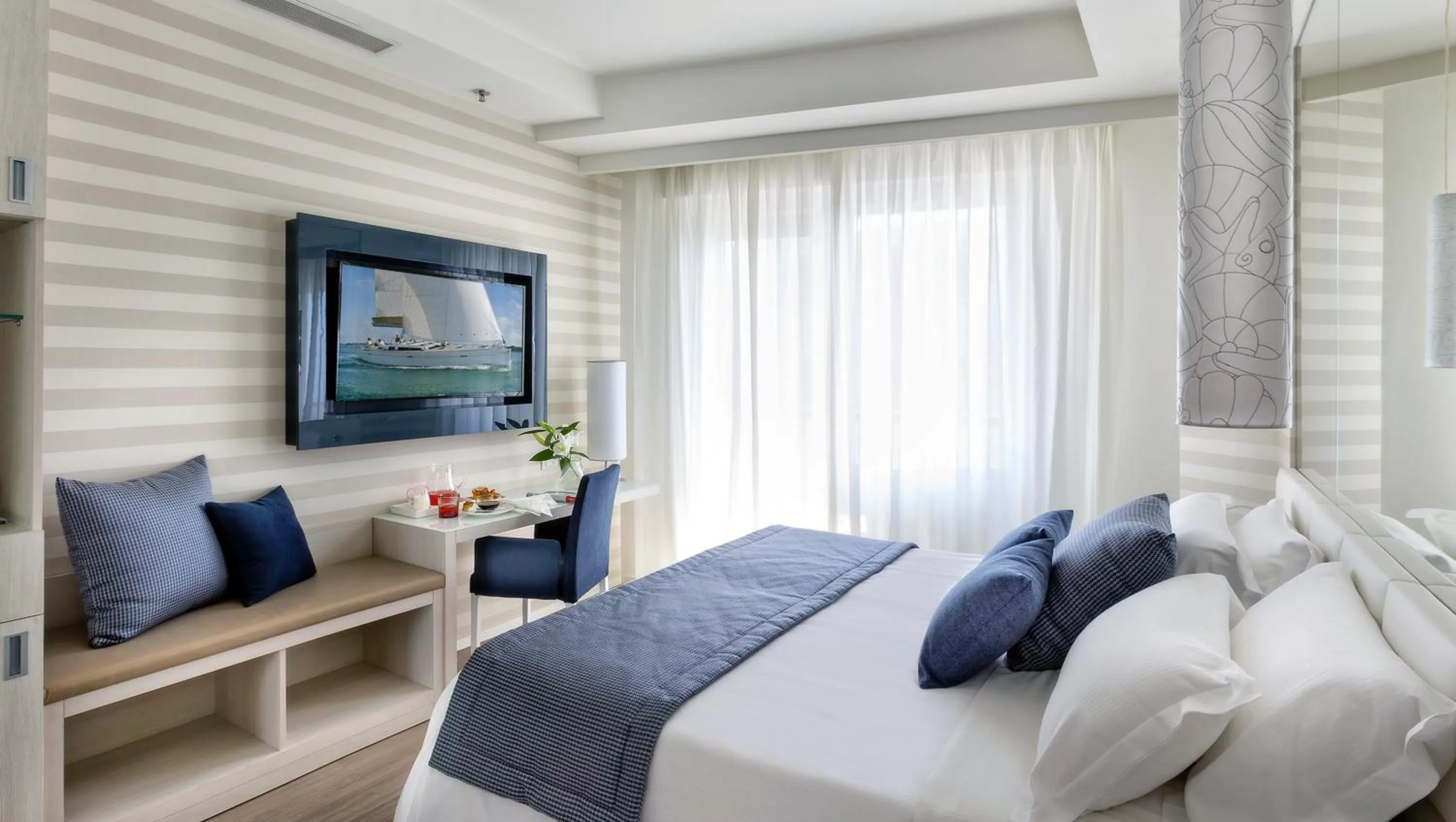 Photo of the whole room, Bed in Hotel Nautico