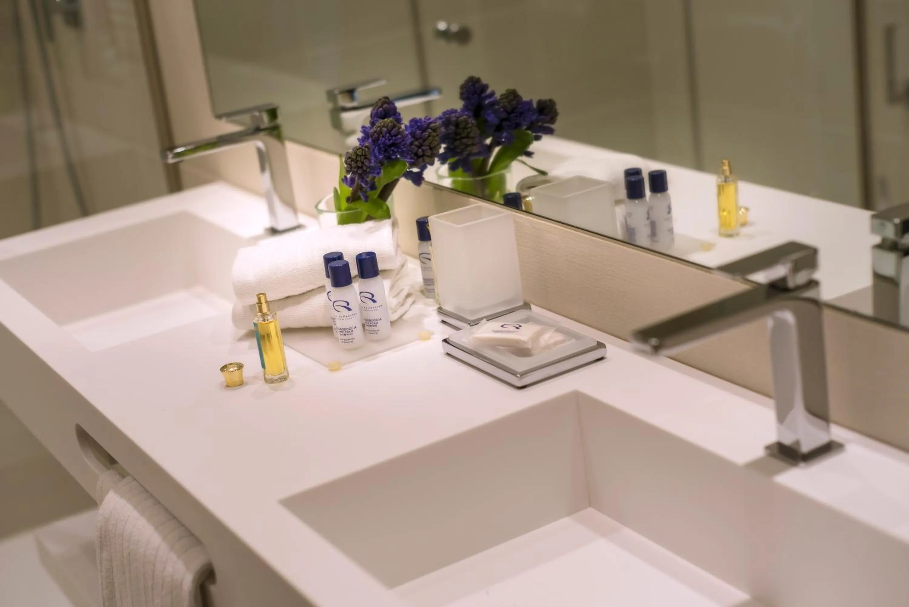 Bathroom in Hotel Nautico