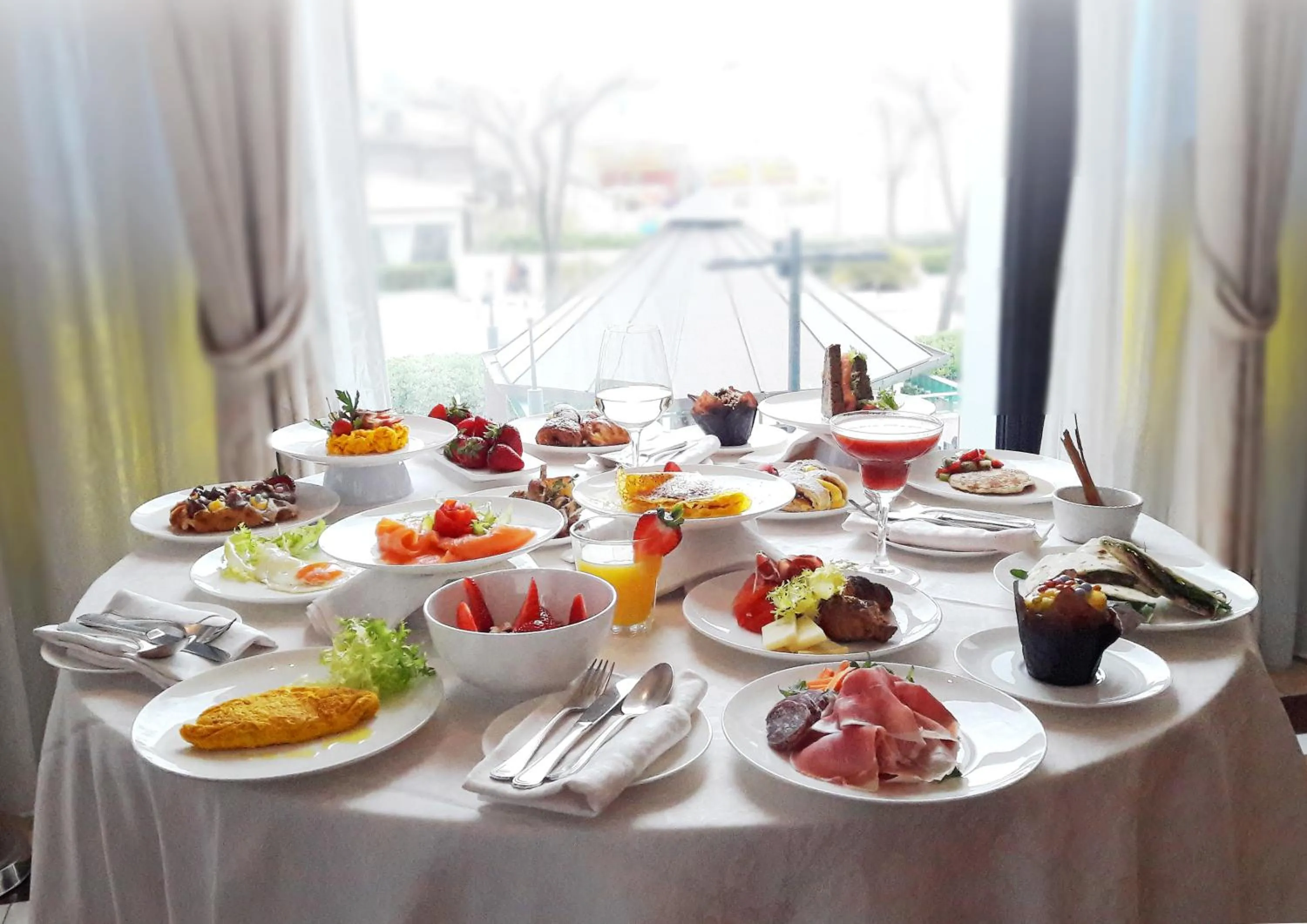 Restaurant/places to eat in Hotel Nautico