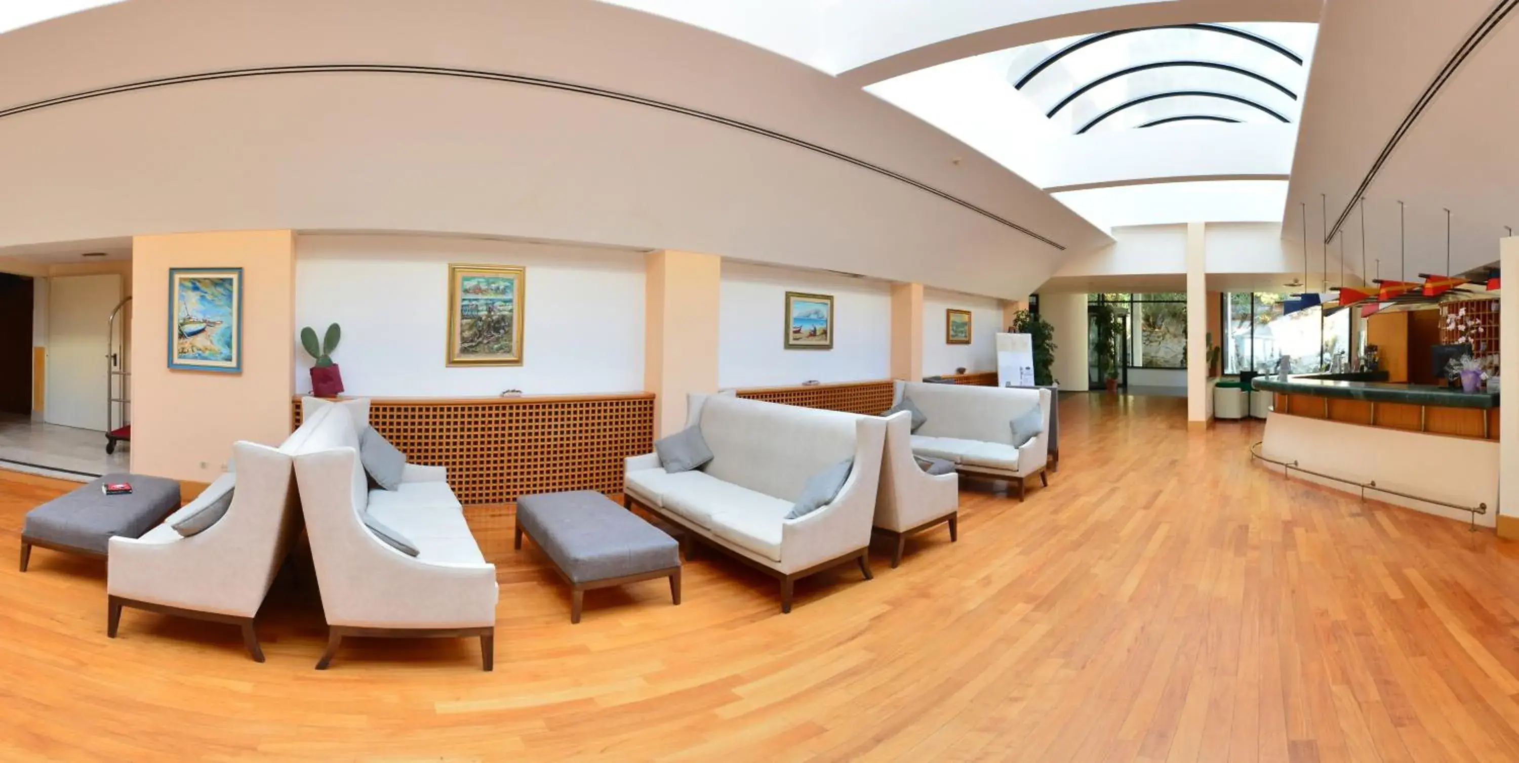 Lobby or reception in Splendid Hotel La Torre Lobby or reception in Splendid Hotel La Torre