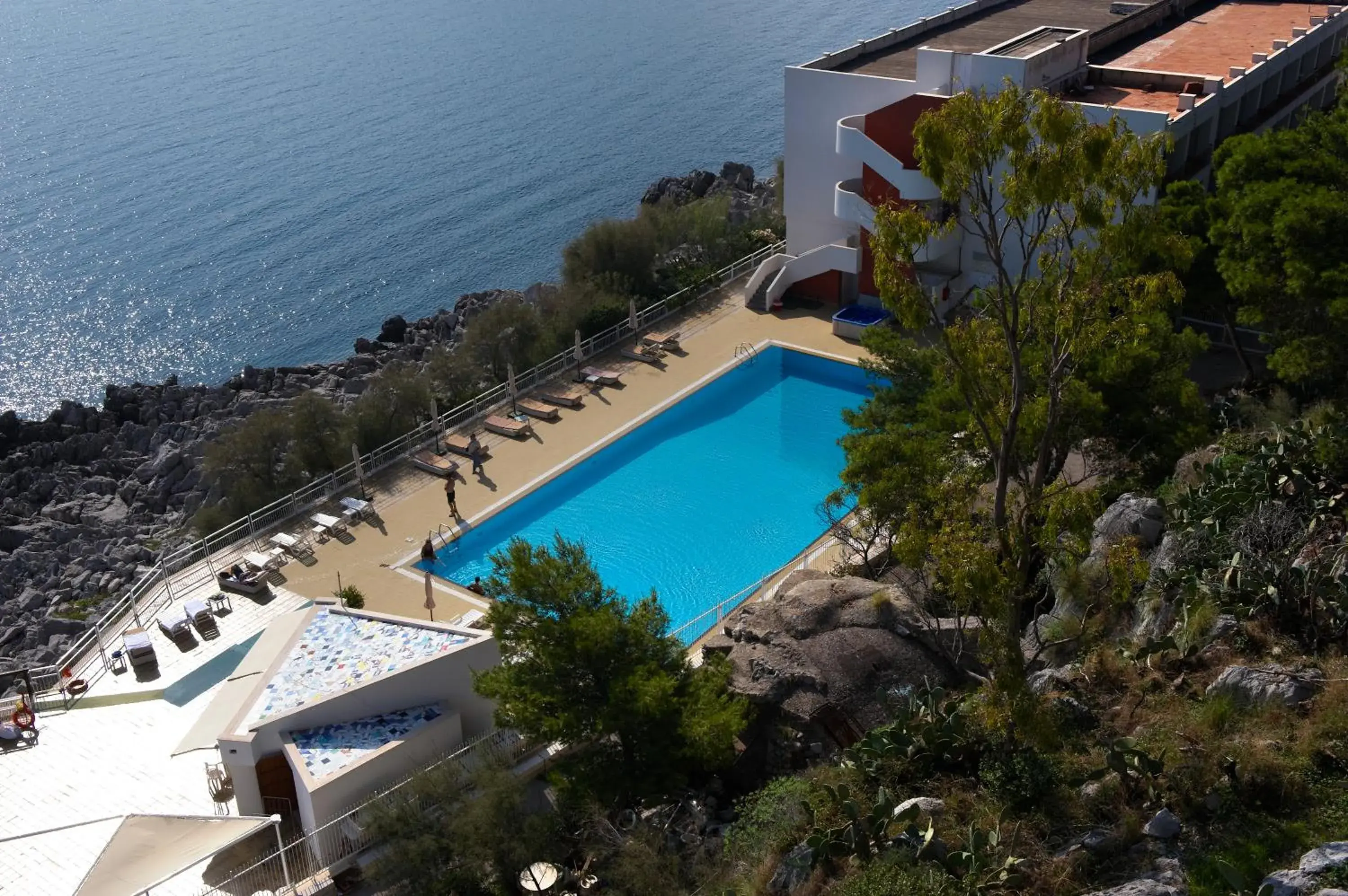 Swimming pool in Splendid Hotel La Torre Swimming pool in Splendid Hotel La Torre