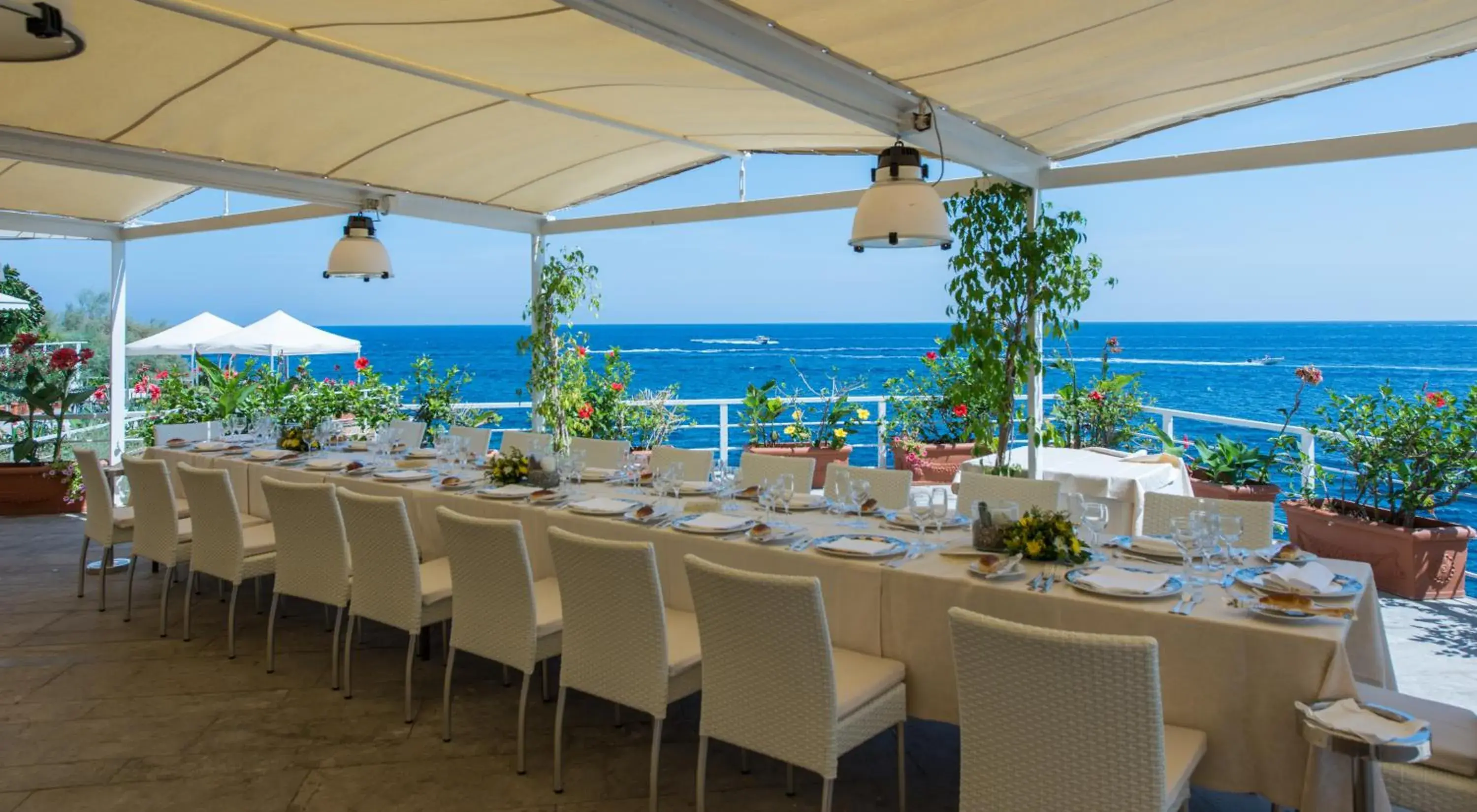 Restaurant/places to eat in Splendid Hotel La Torre Restaurant/places to eat in Splendid Hotel La Torre