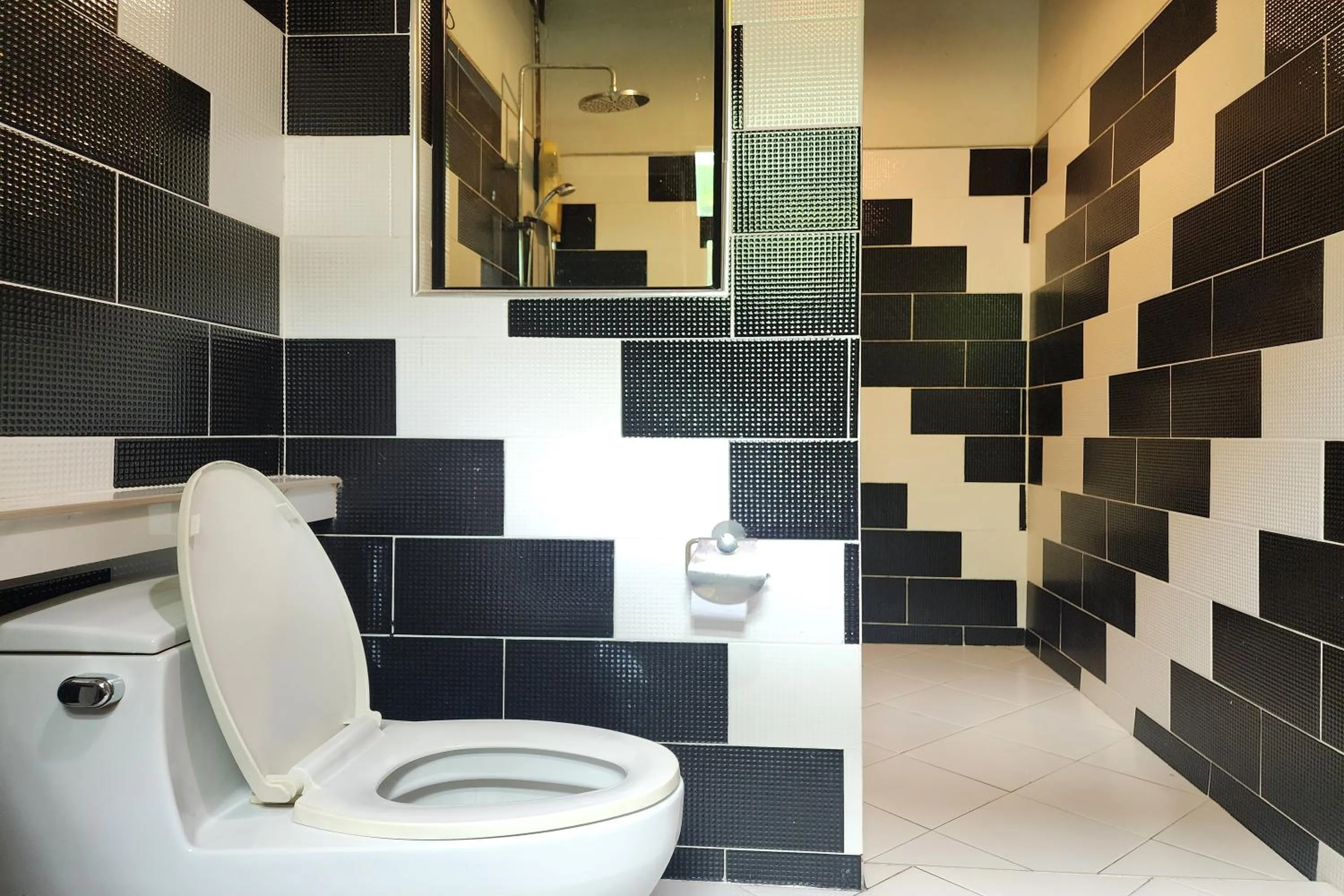 Shower in Karaboon Wellness