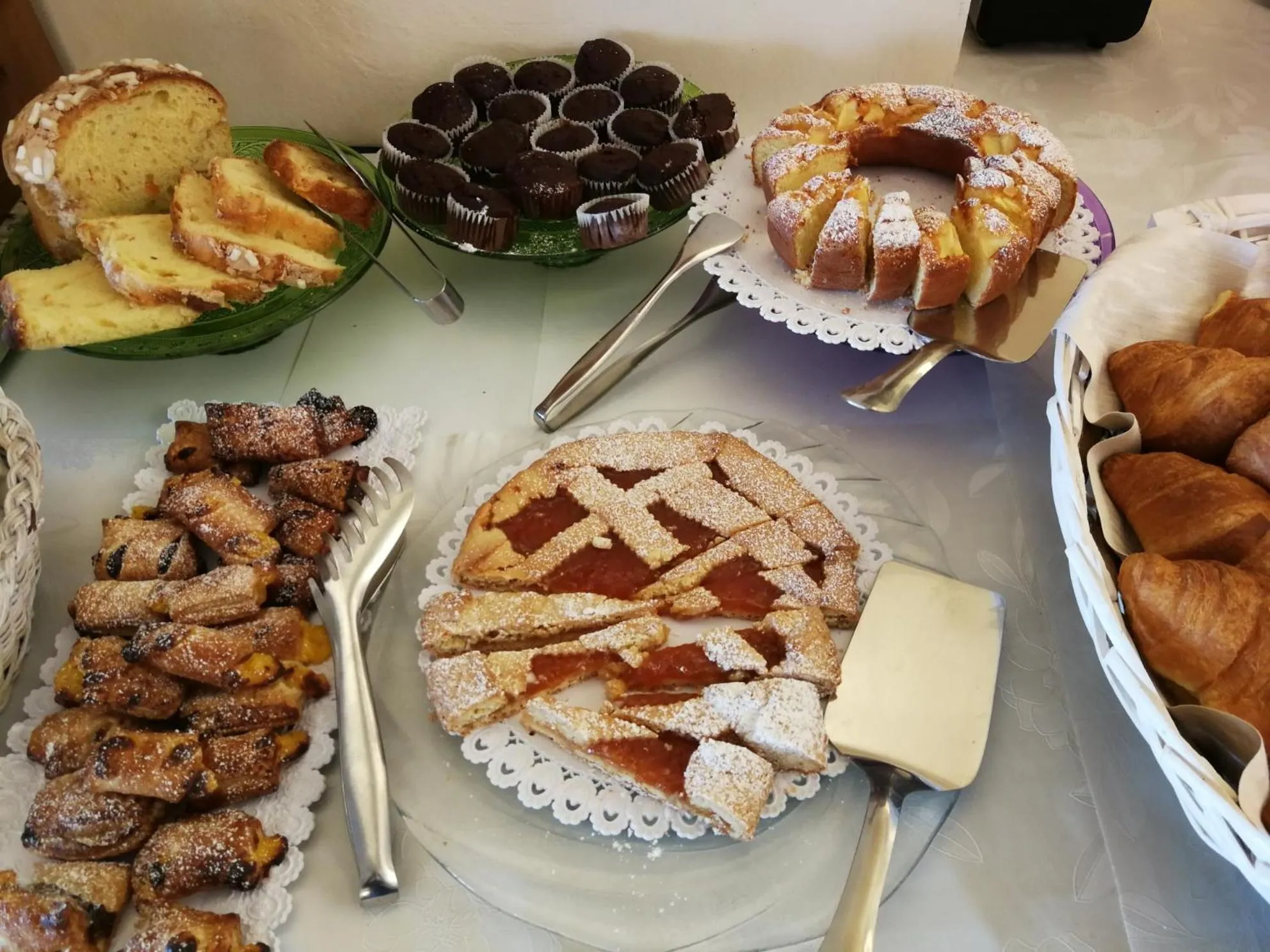 Breakfast in Hotel Residence Villa Jolanda