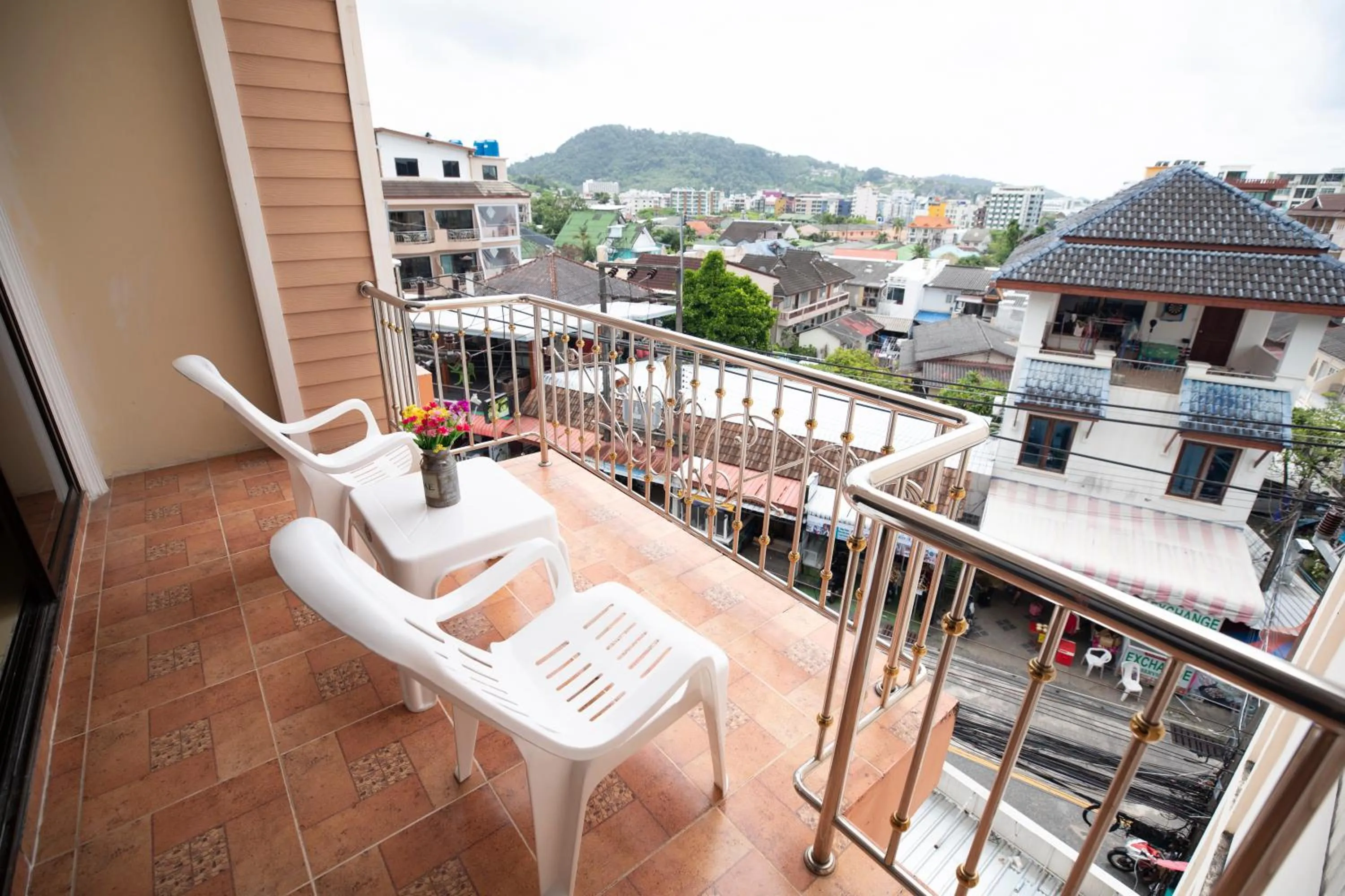 Balcony/Terrace in Lily Holiday hotel 百合假日酒店