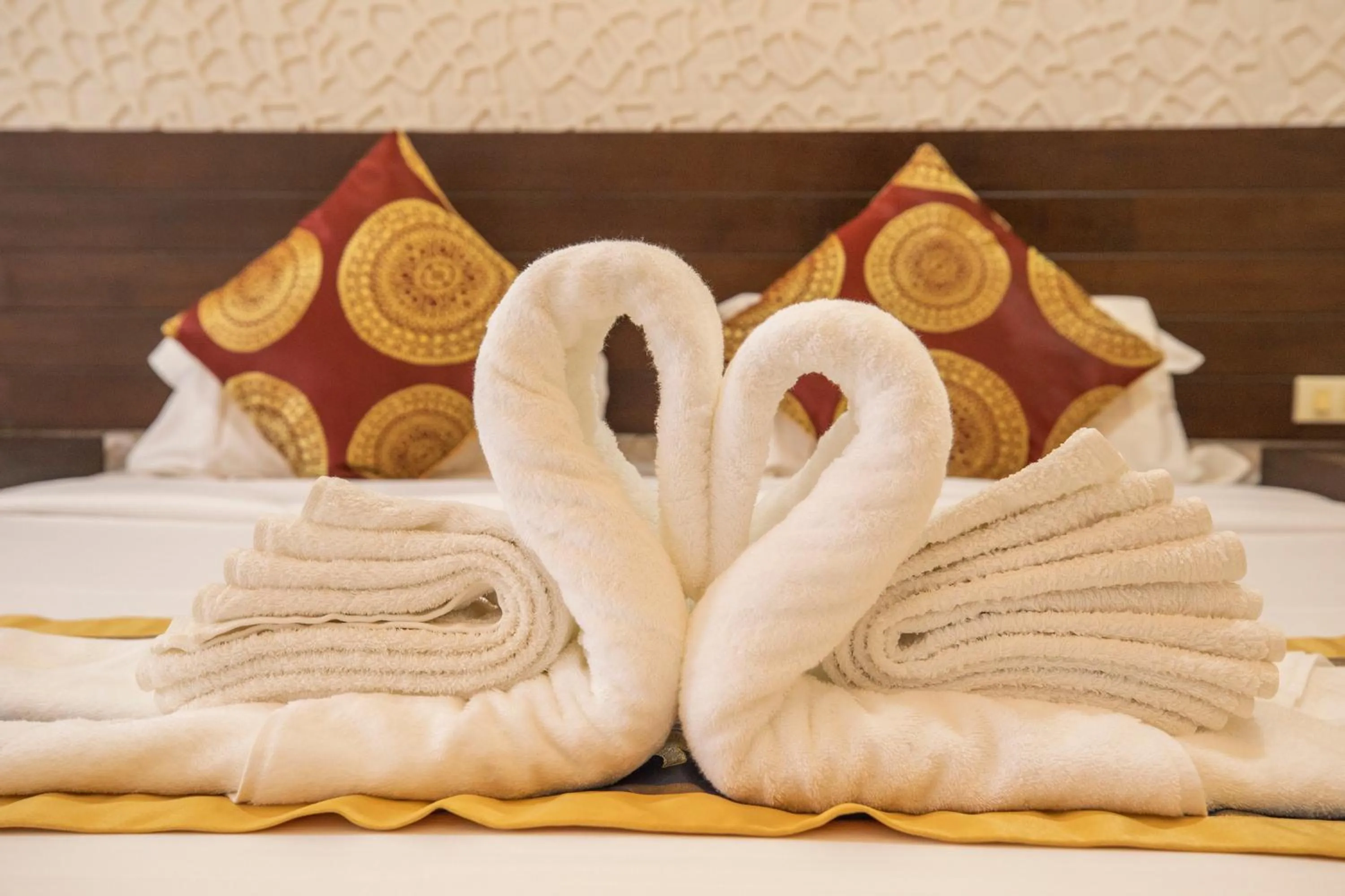 Bedroom, Bed in Lily Holiday hotel 百合假日酒店