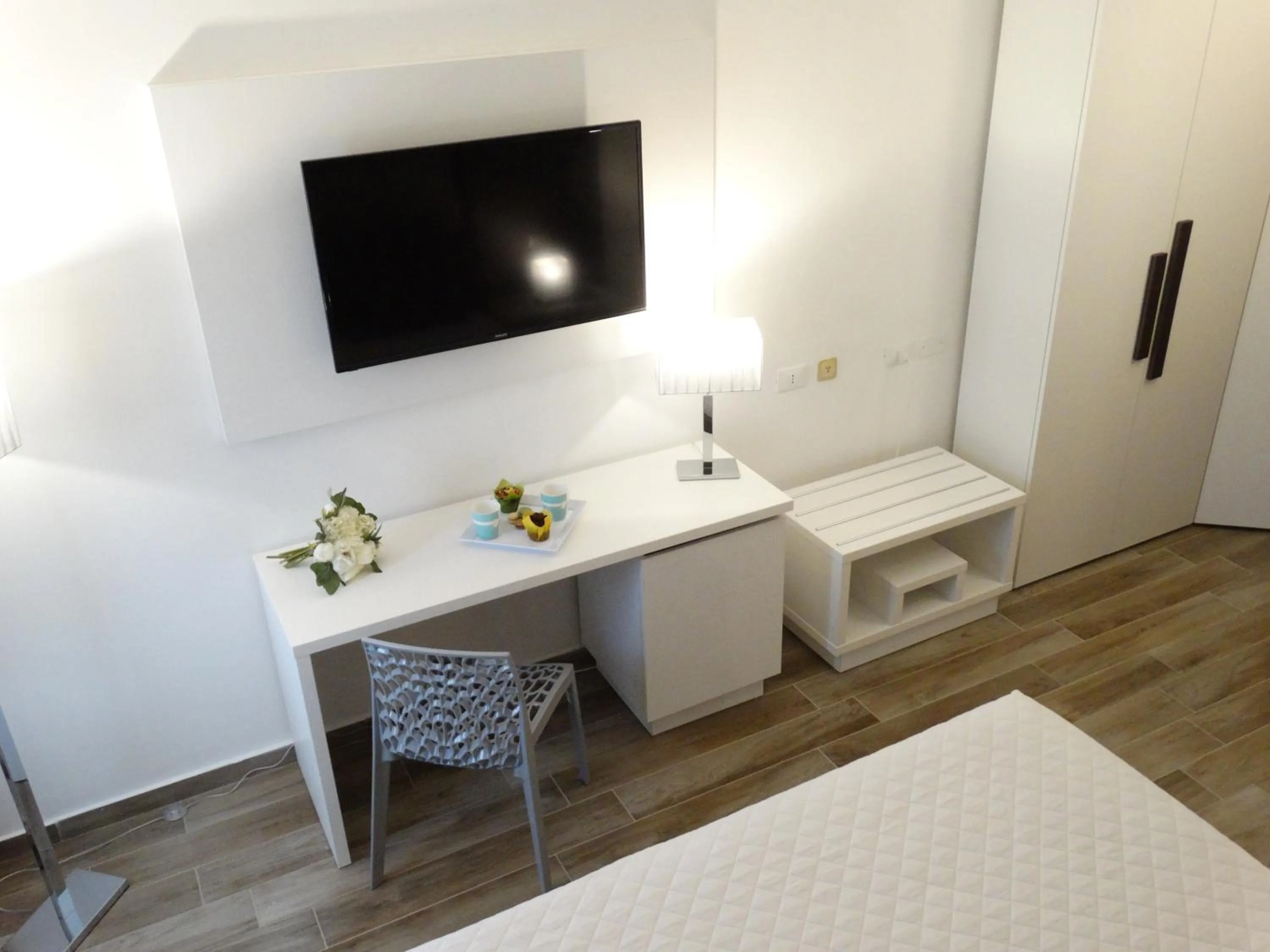 Restaurant/places to eat, Bed in Toscana Ambassador