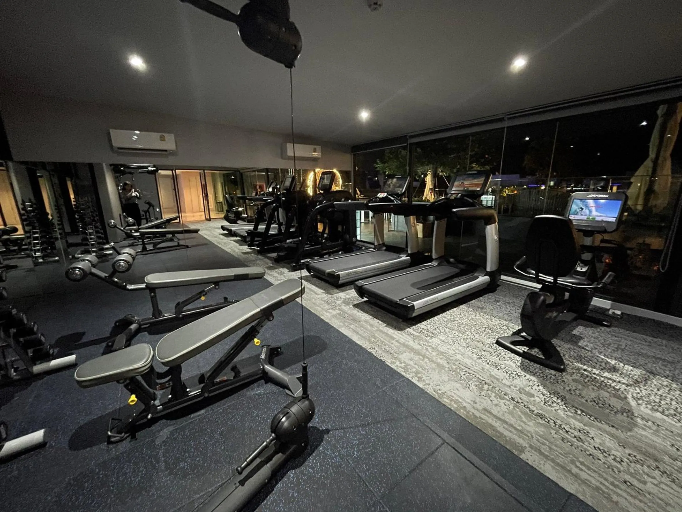 Fitness centre/facilities in Amethyst Hotel Pattaya
