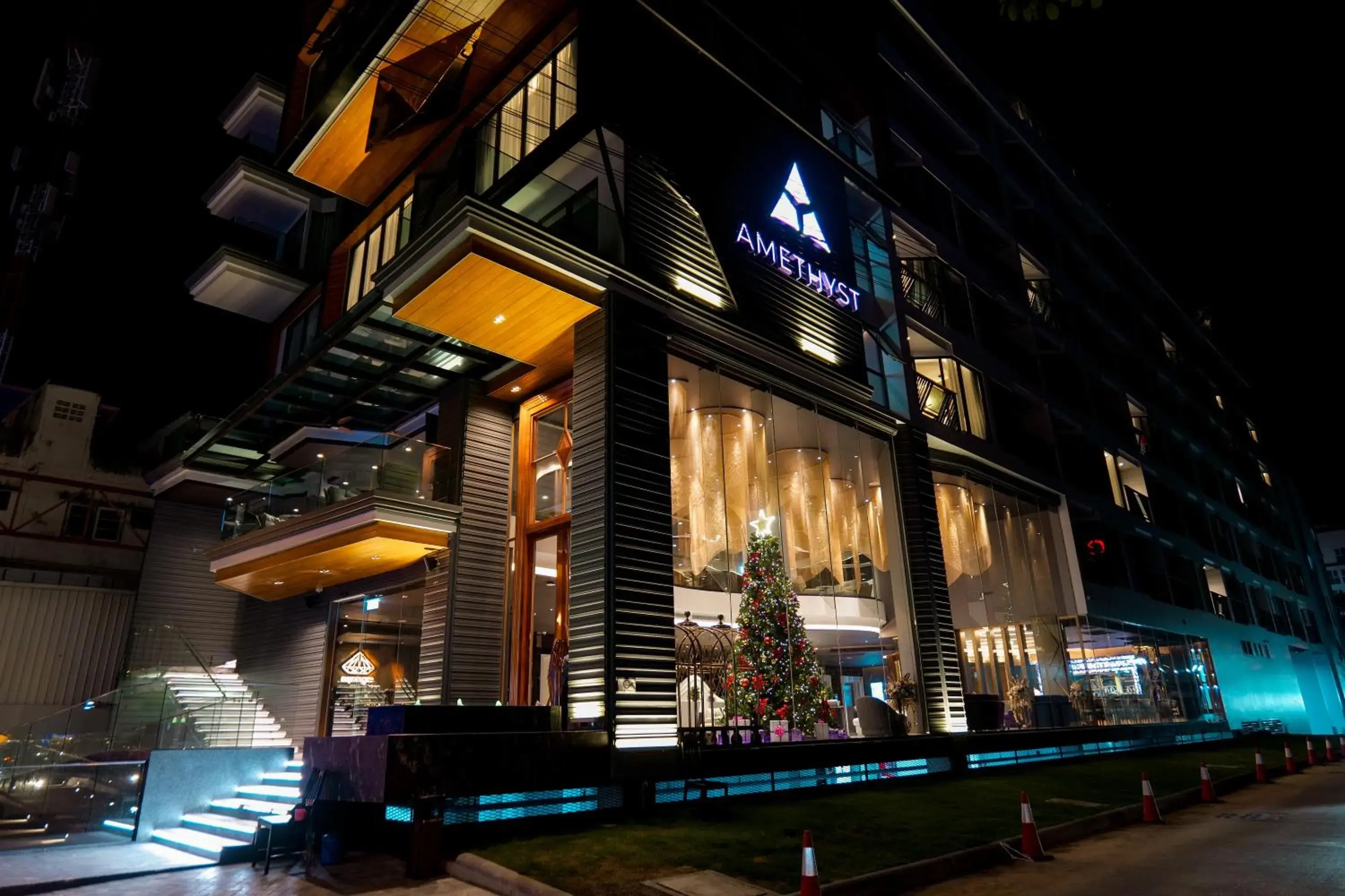 Property building in Amethyst Hotel Pattaya Property building in Amethyst Hotel Pattaya