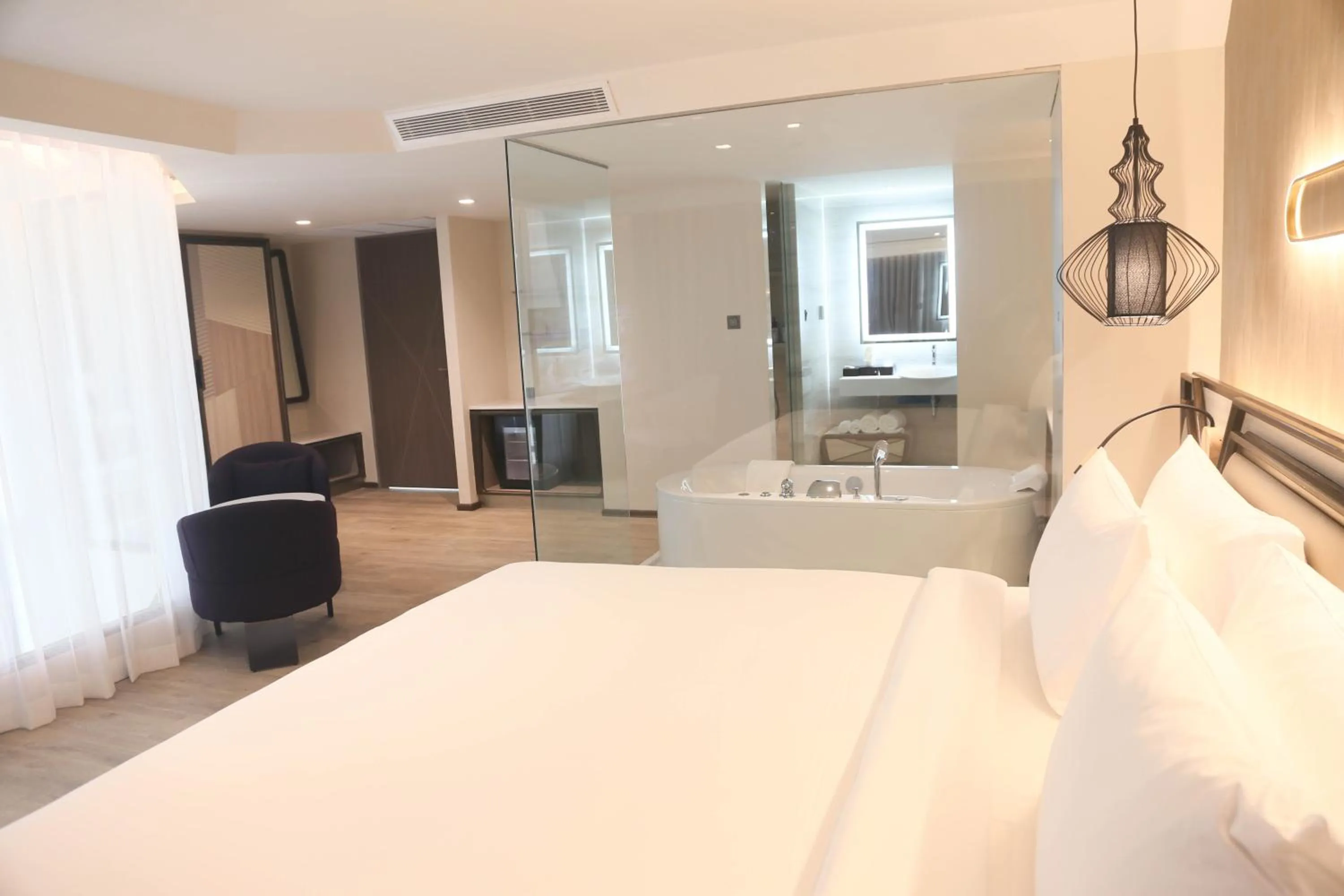 Bed in Amethyst Hotel Pattaya