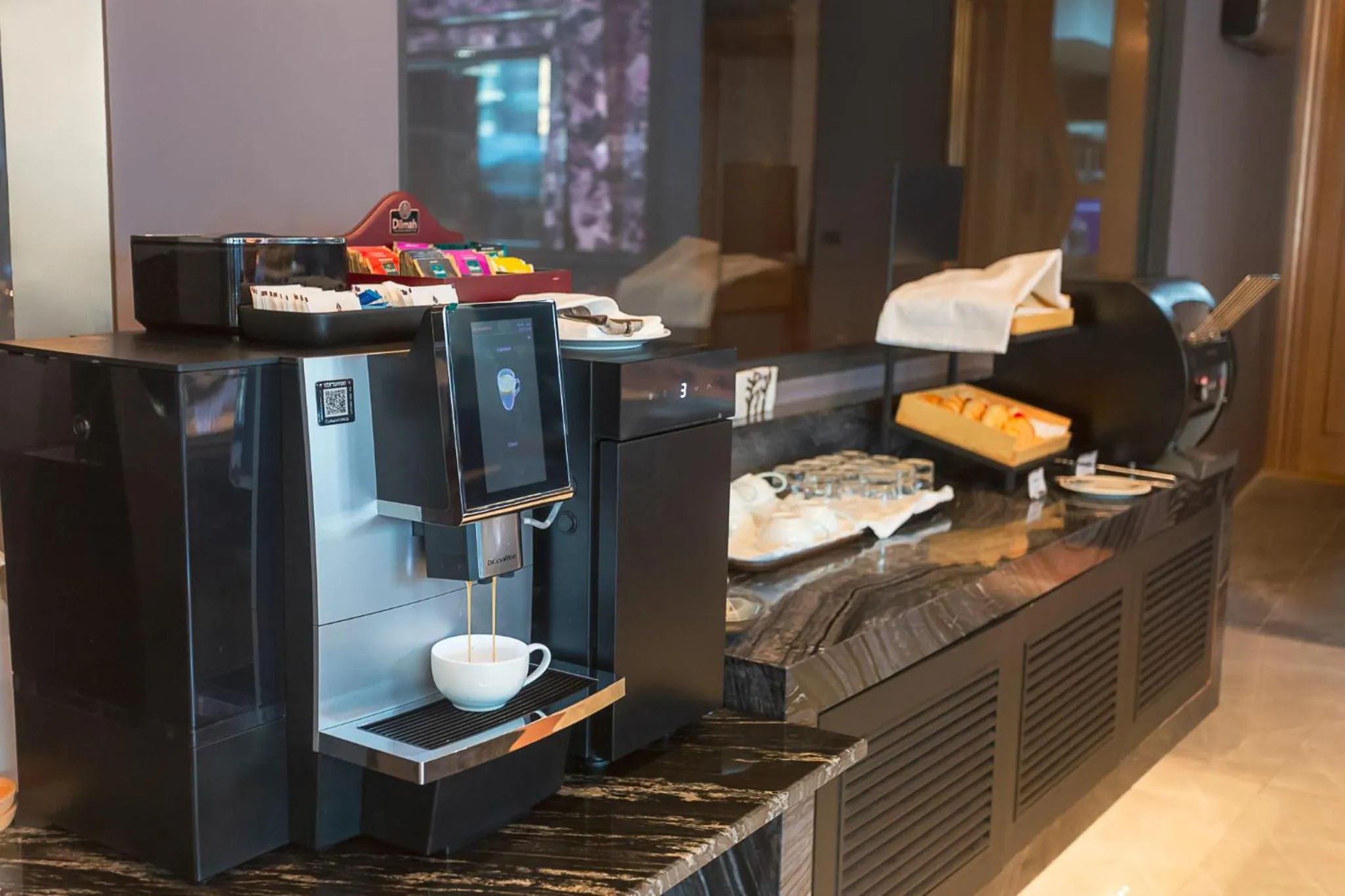 Breakfast in Amethyst Hotel Pattaya